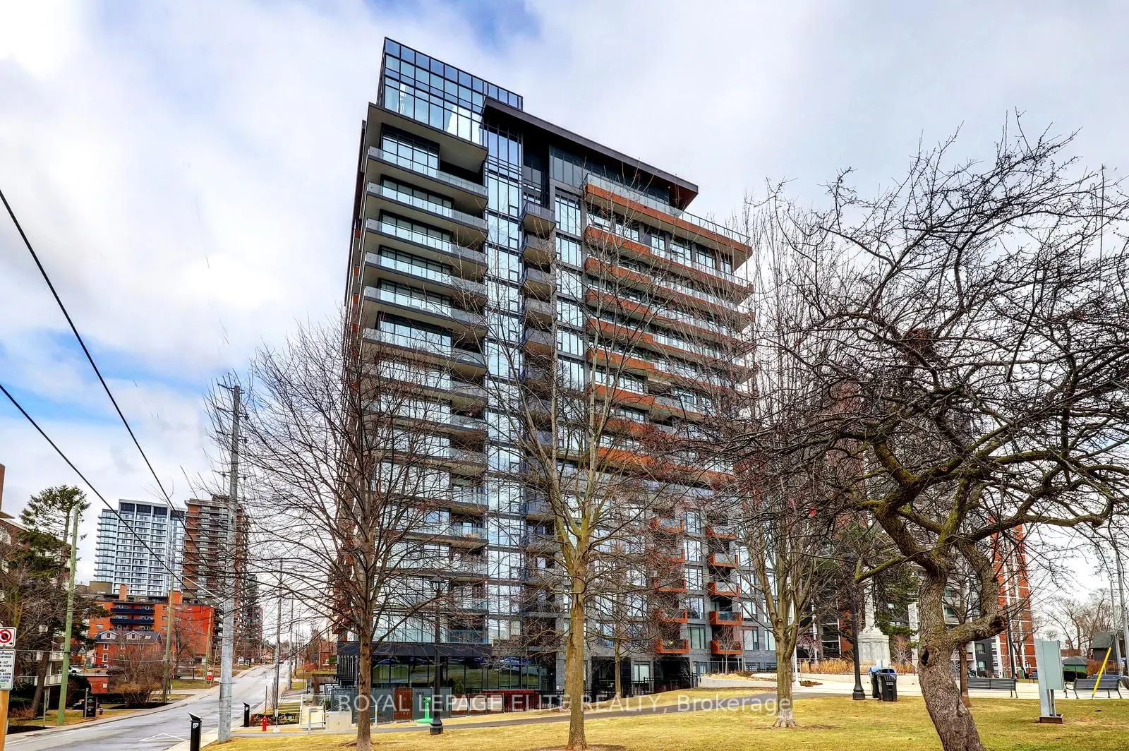 21 Park Street E #318