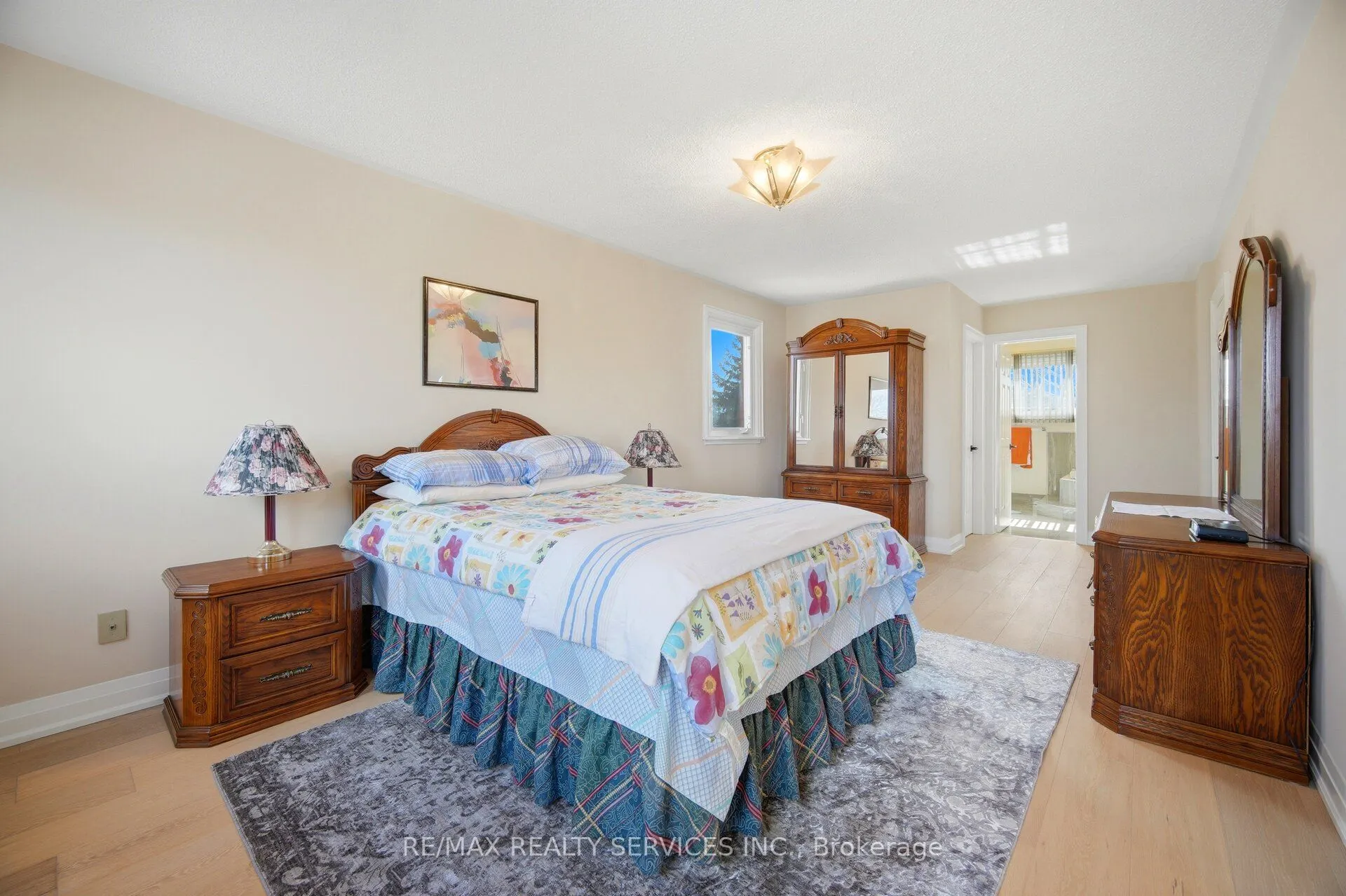 23 Newbury Crescent