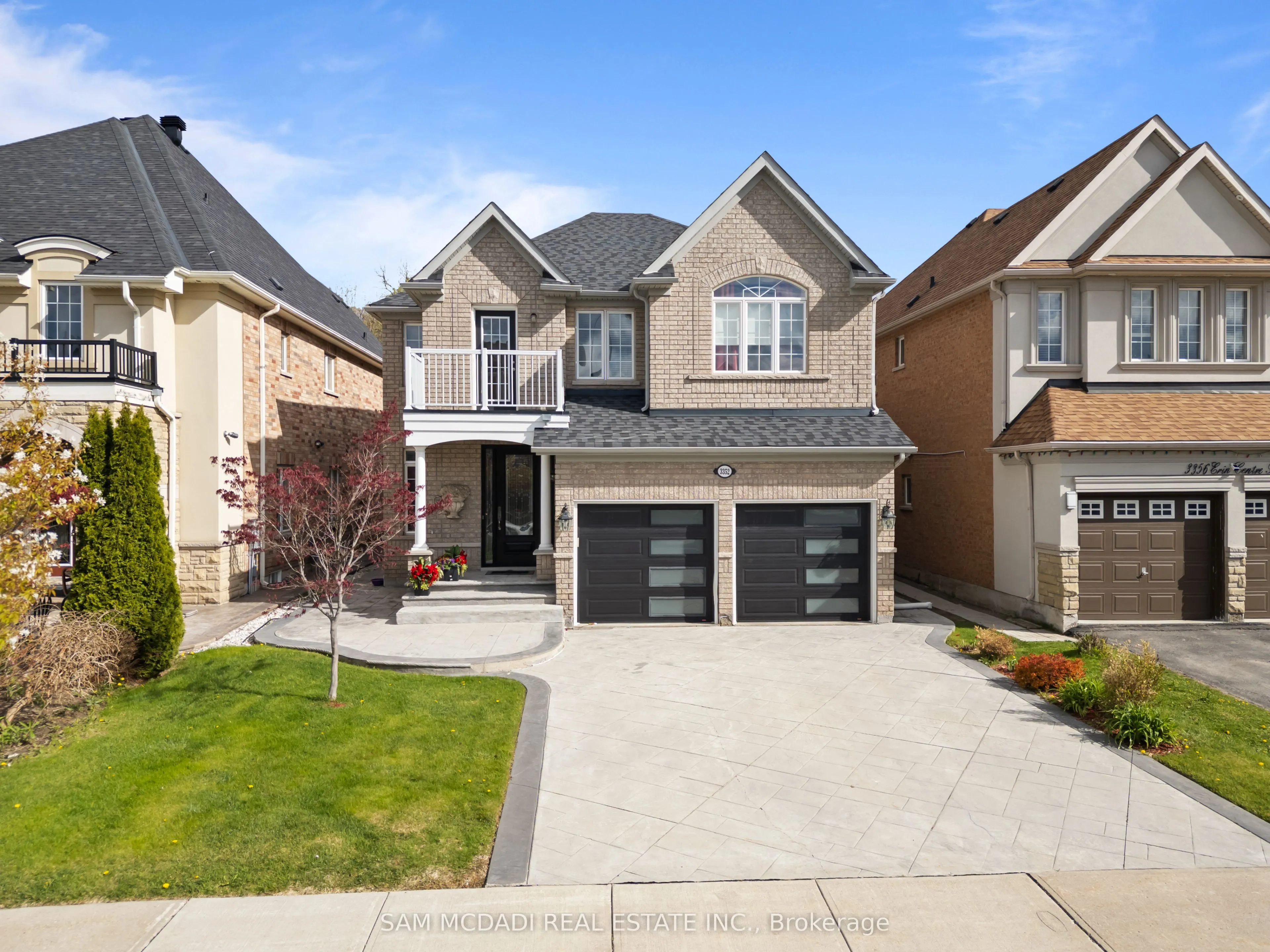 3352 Erin Centre Boulevard