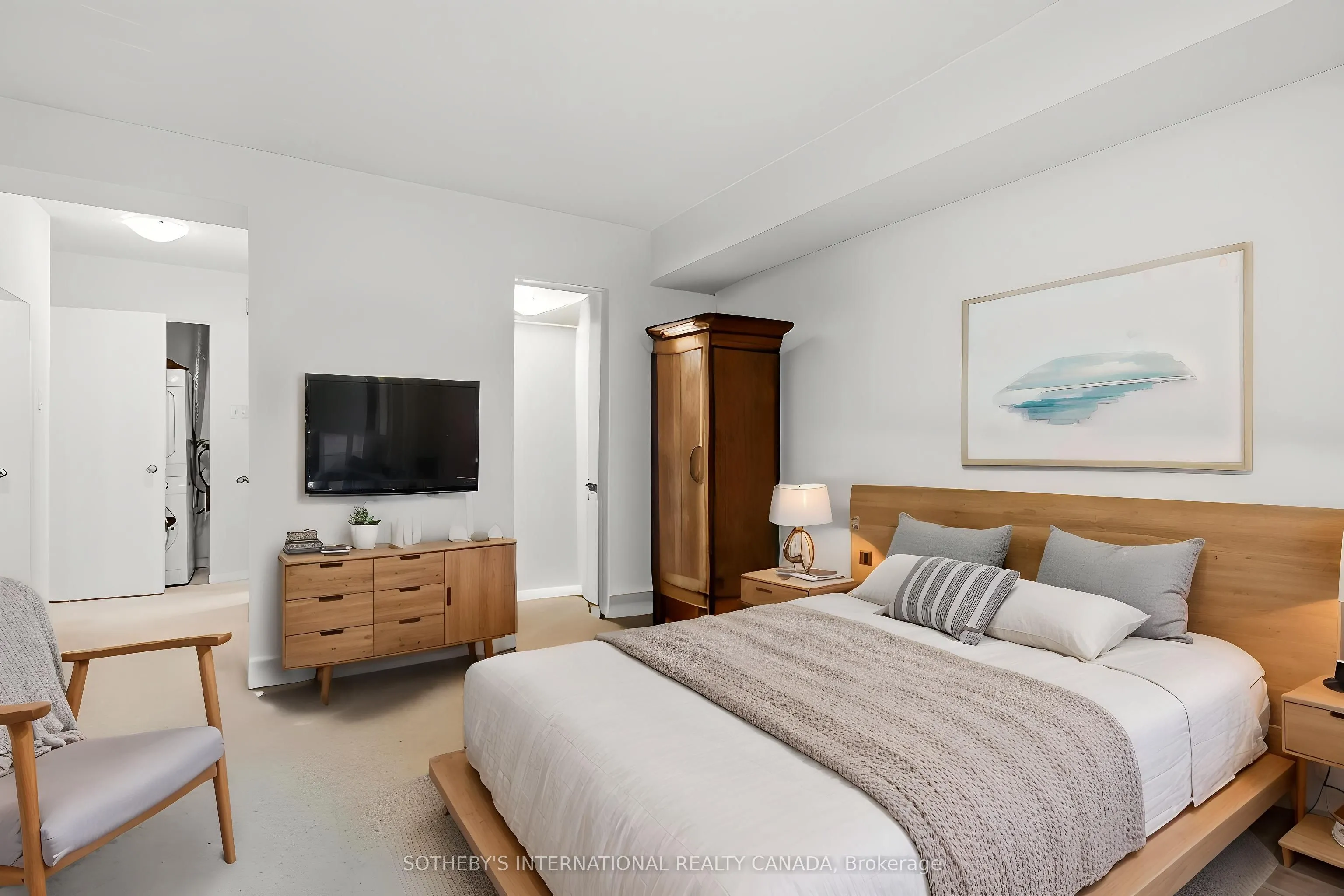 75 King Street E #1512