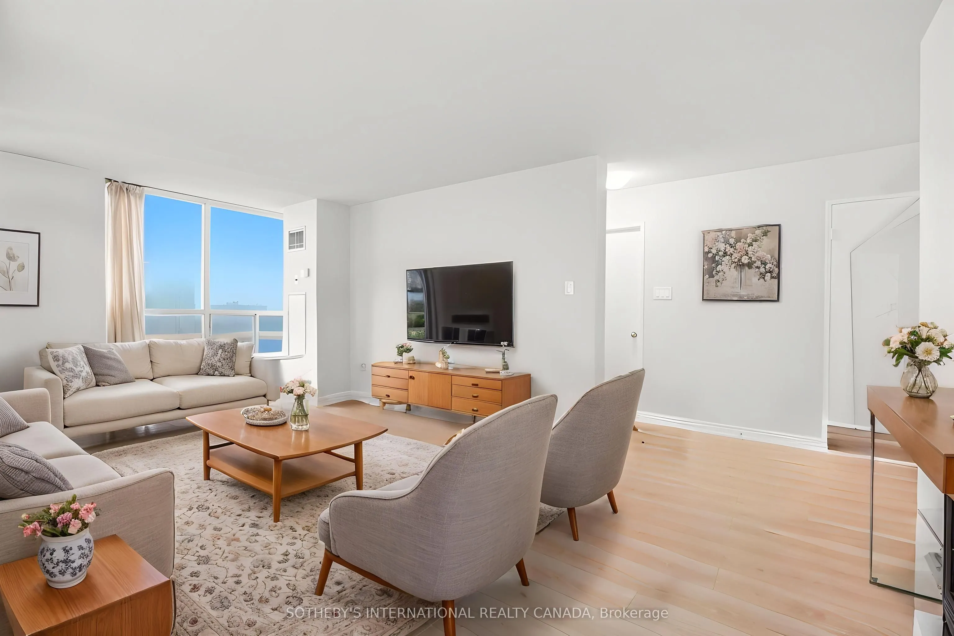 75 King Street E #1512