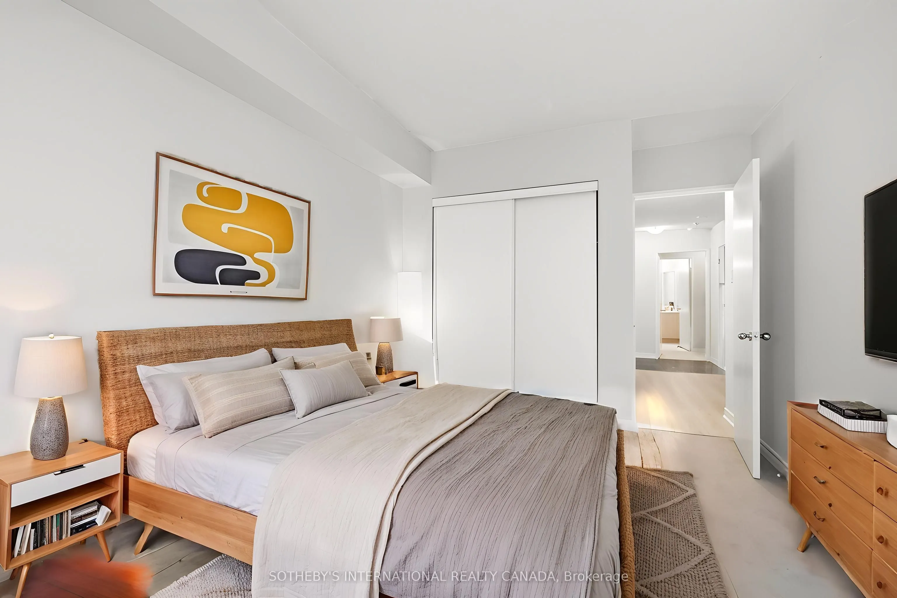 75 King Street E #1512