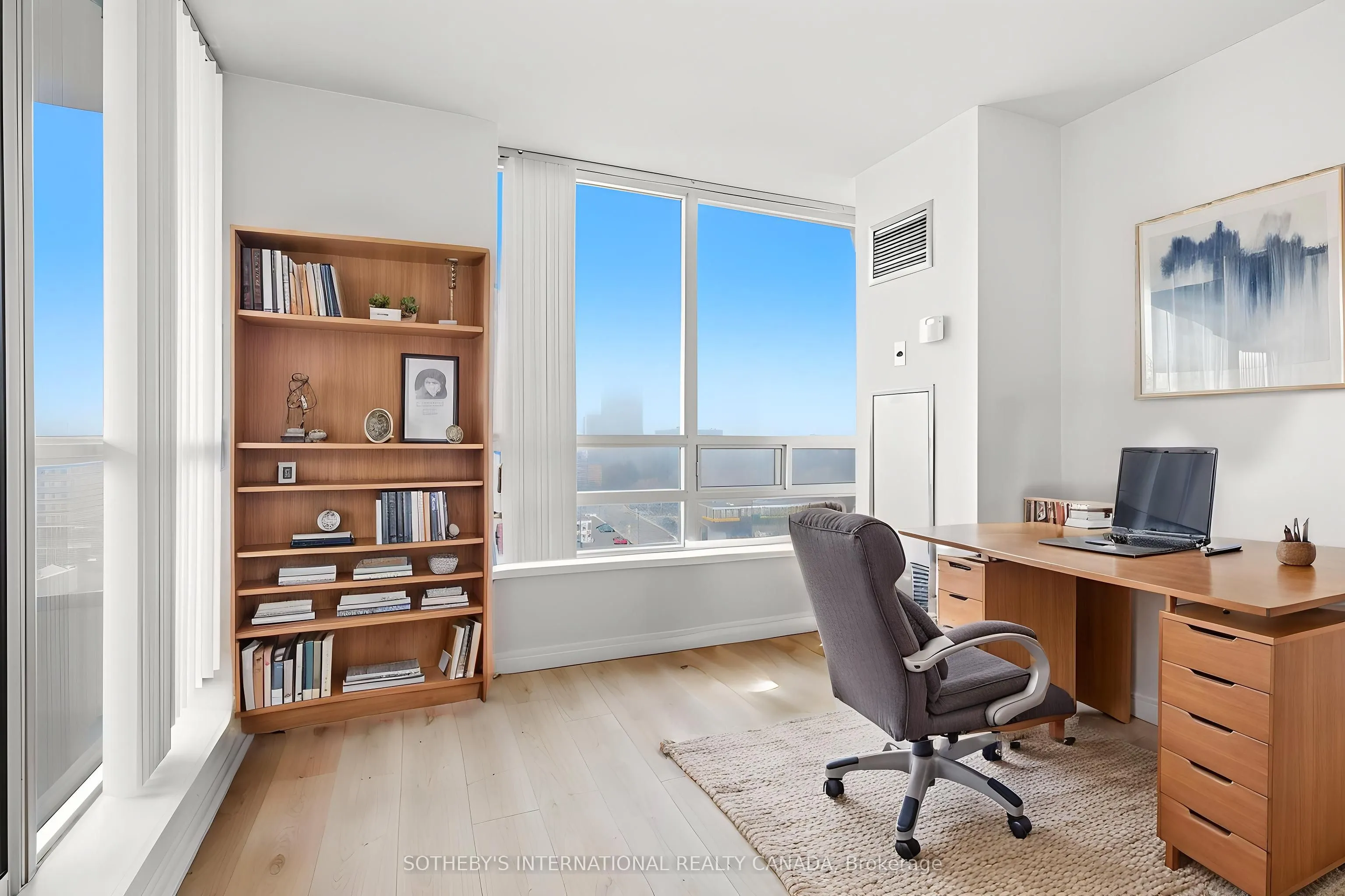 75 King Street E #1512