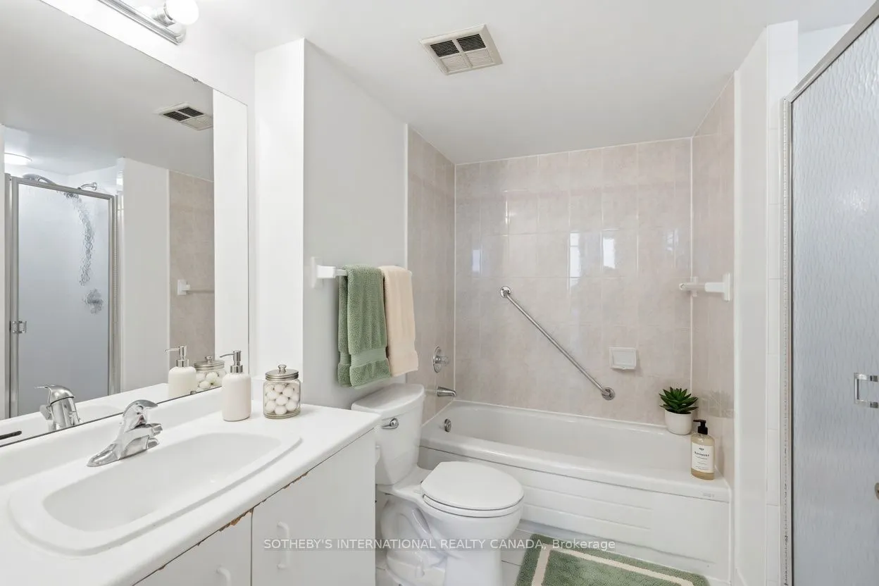 75 King Street E #1609