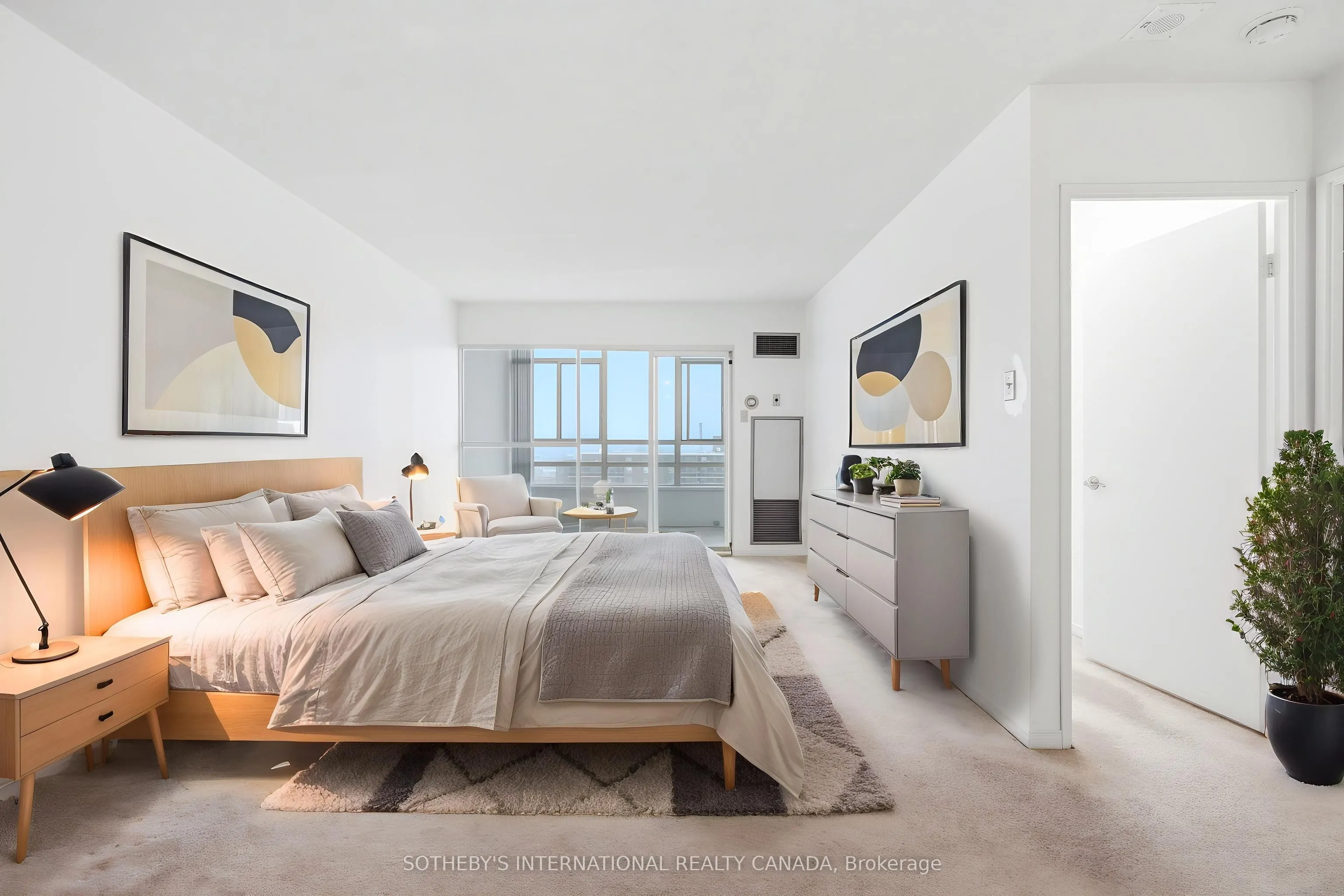 75 King Street E #1609
