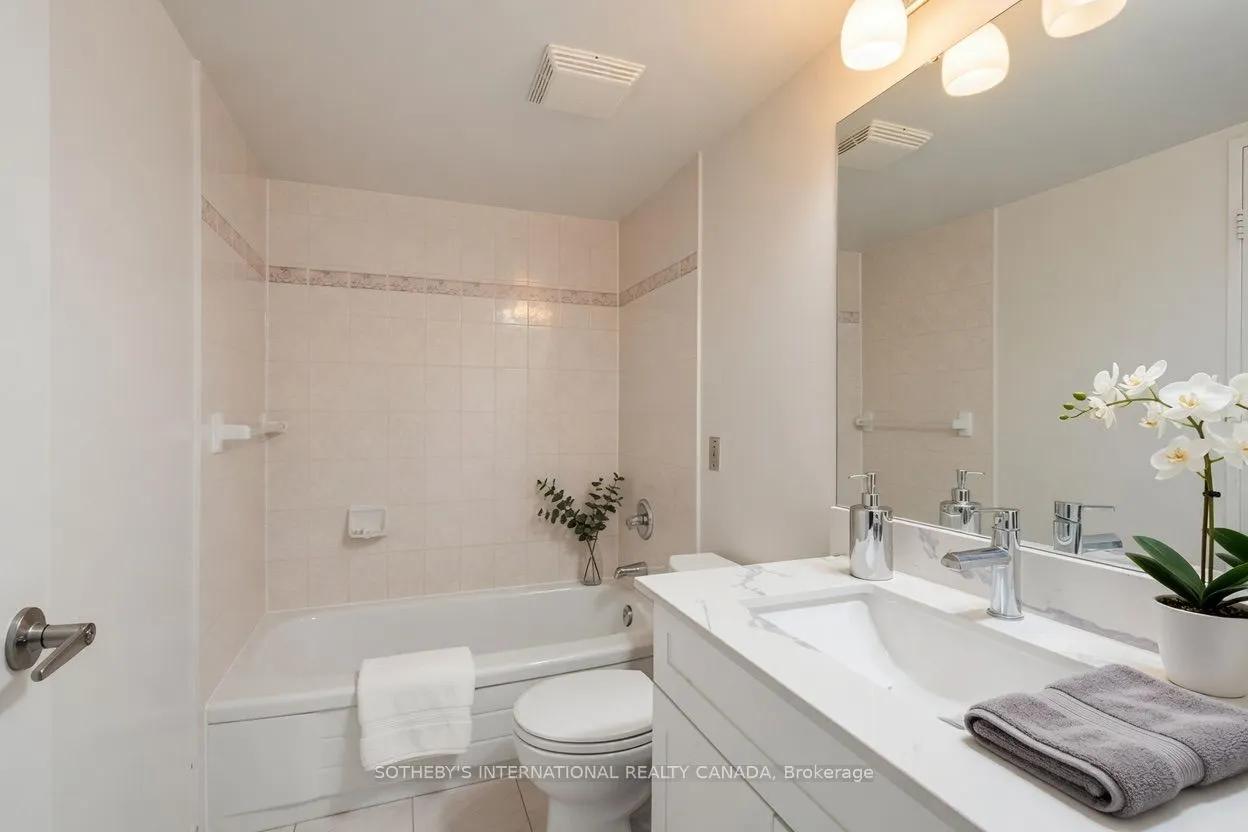 75 King Street E #1703