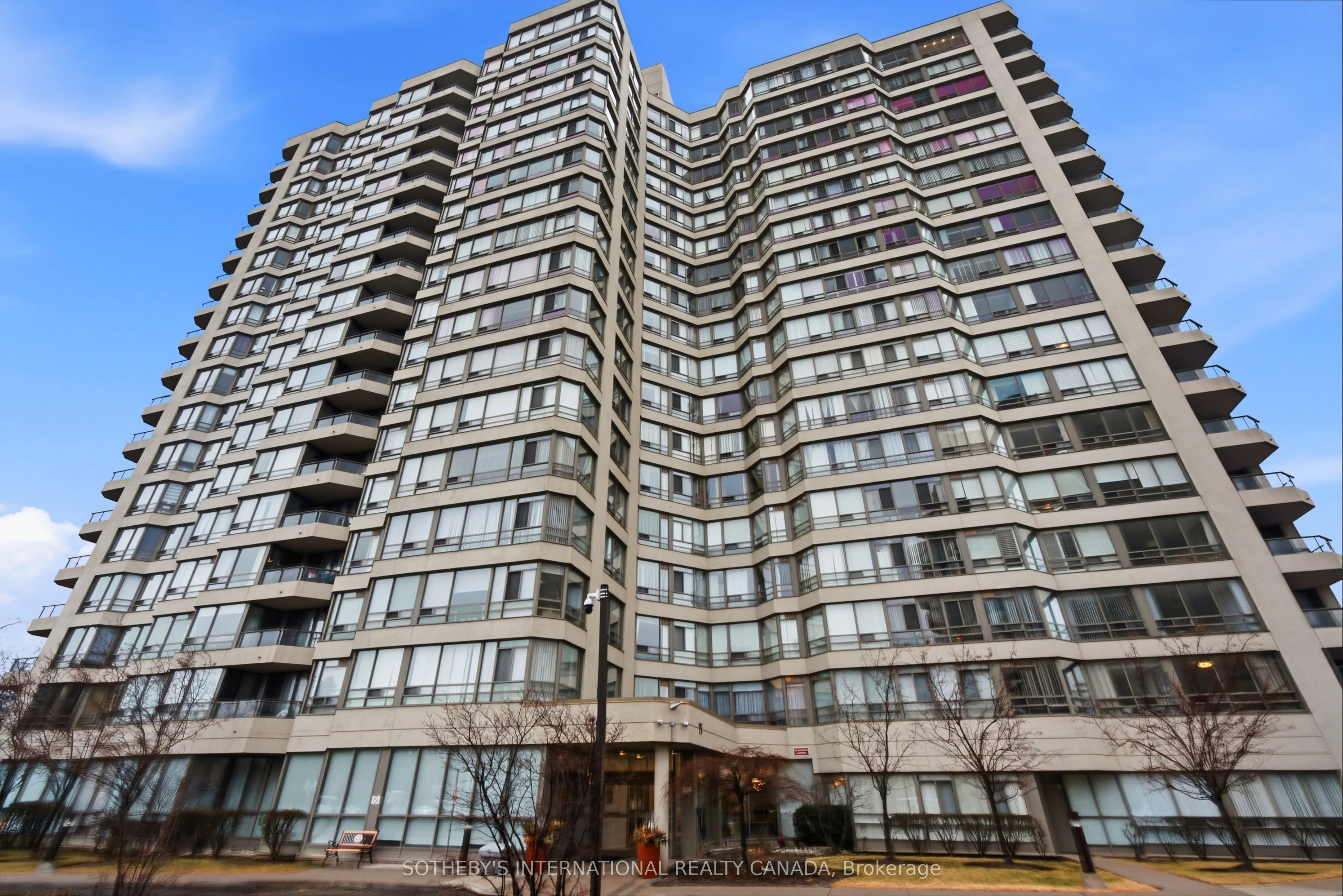 75 King Street E #1709