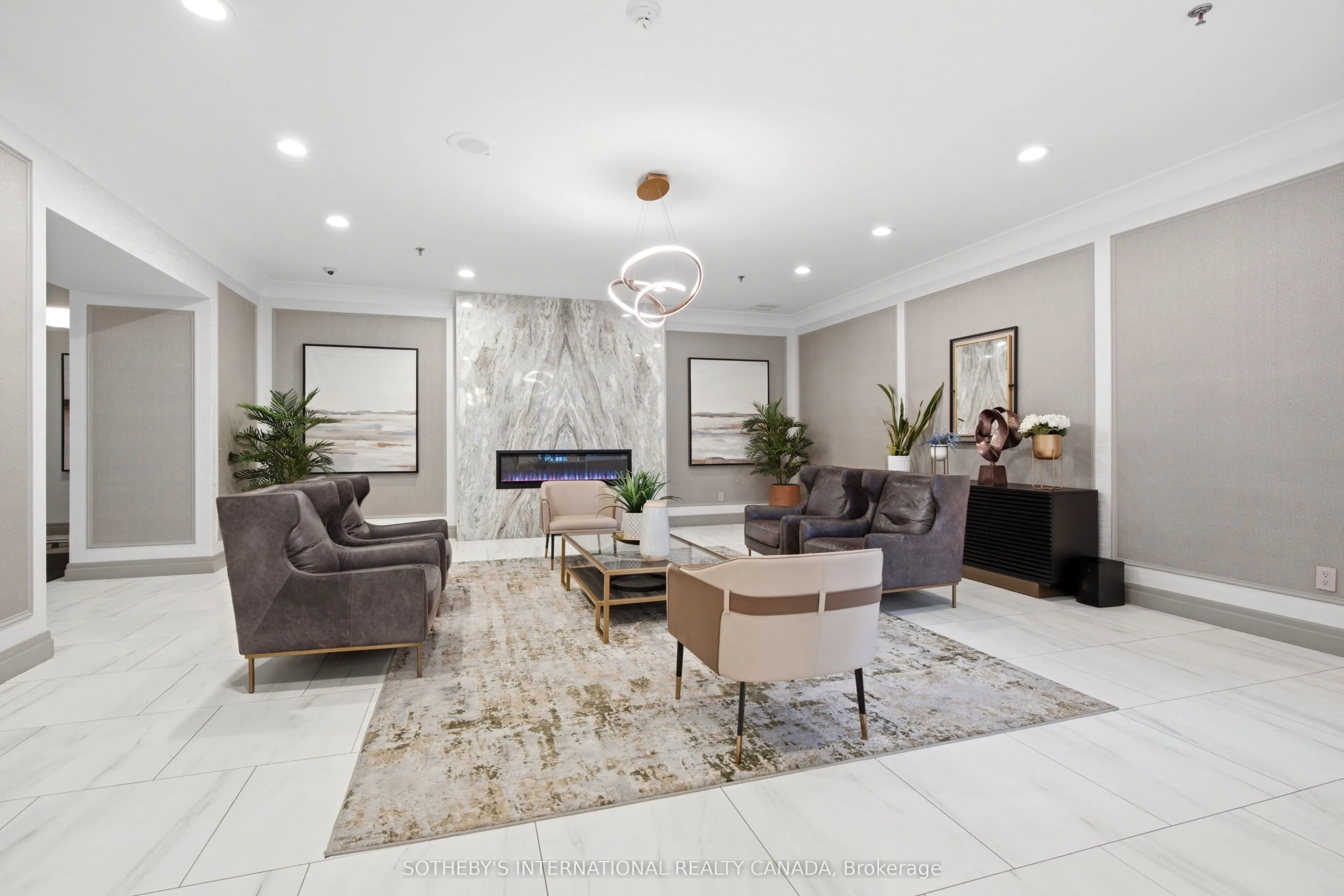 75 King Street E #1709