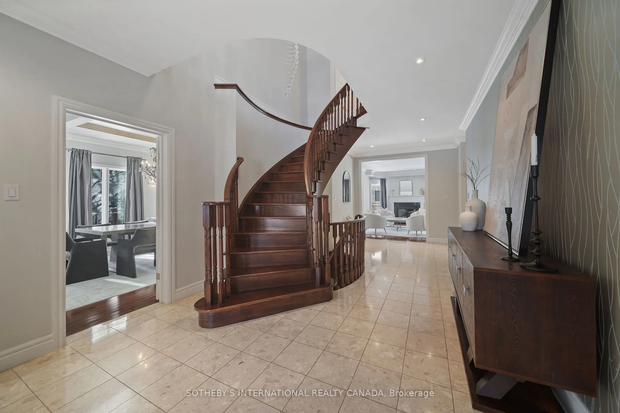1939 Calgary Court