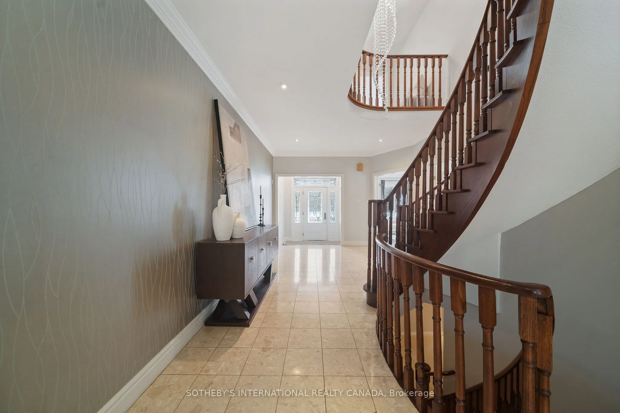 1939 Calgary Court