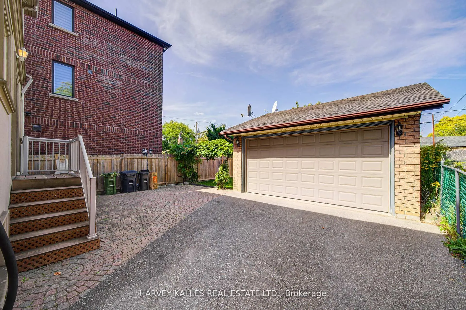 1006 Briar Hill Avenue