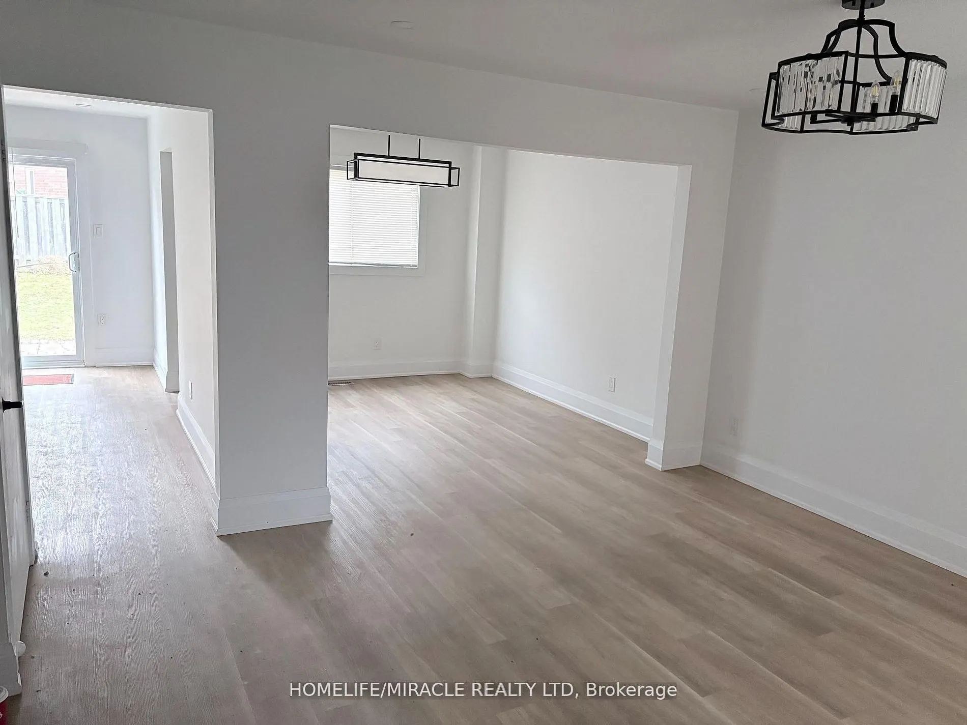 21 Ecclestone Drive #Main Floor