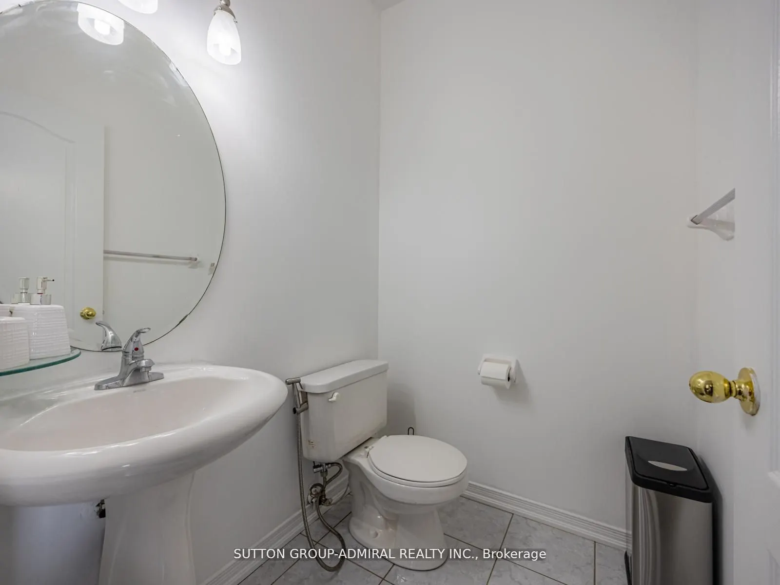 101 River Rock Crescent