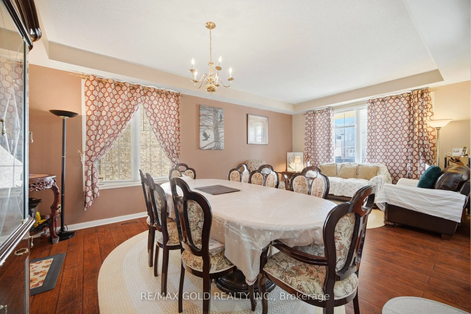 28 Latania Boulevard