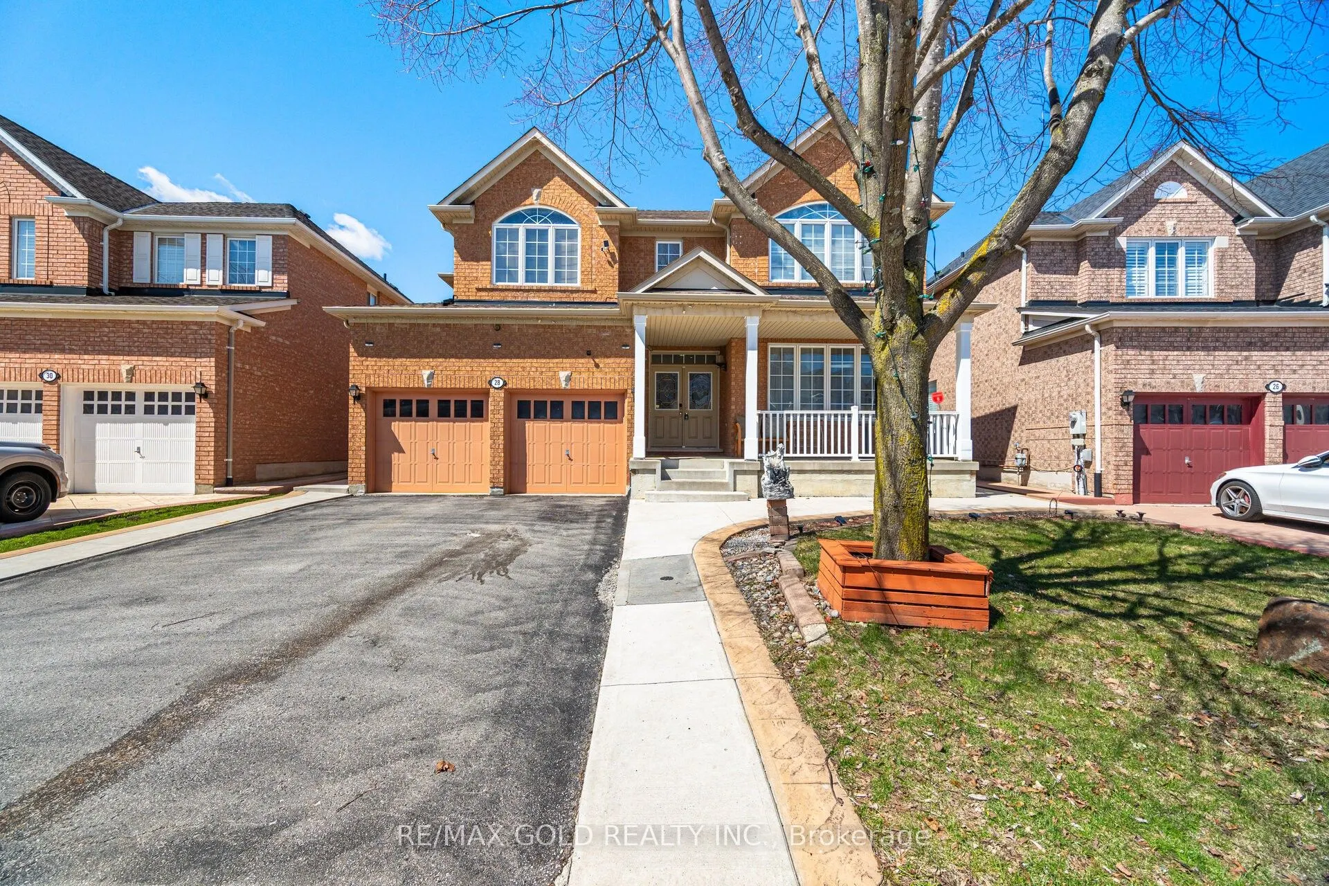 28 Latania Boulevard