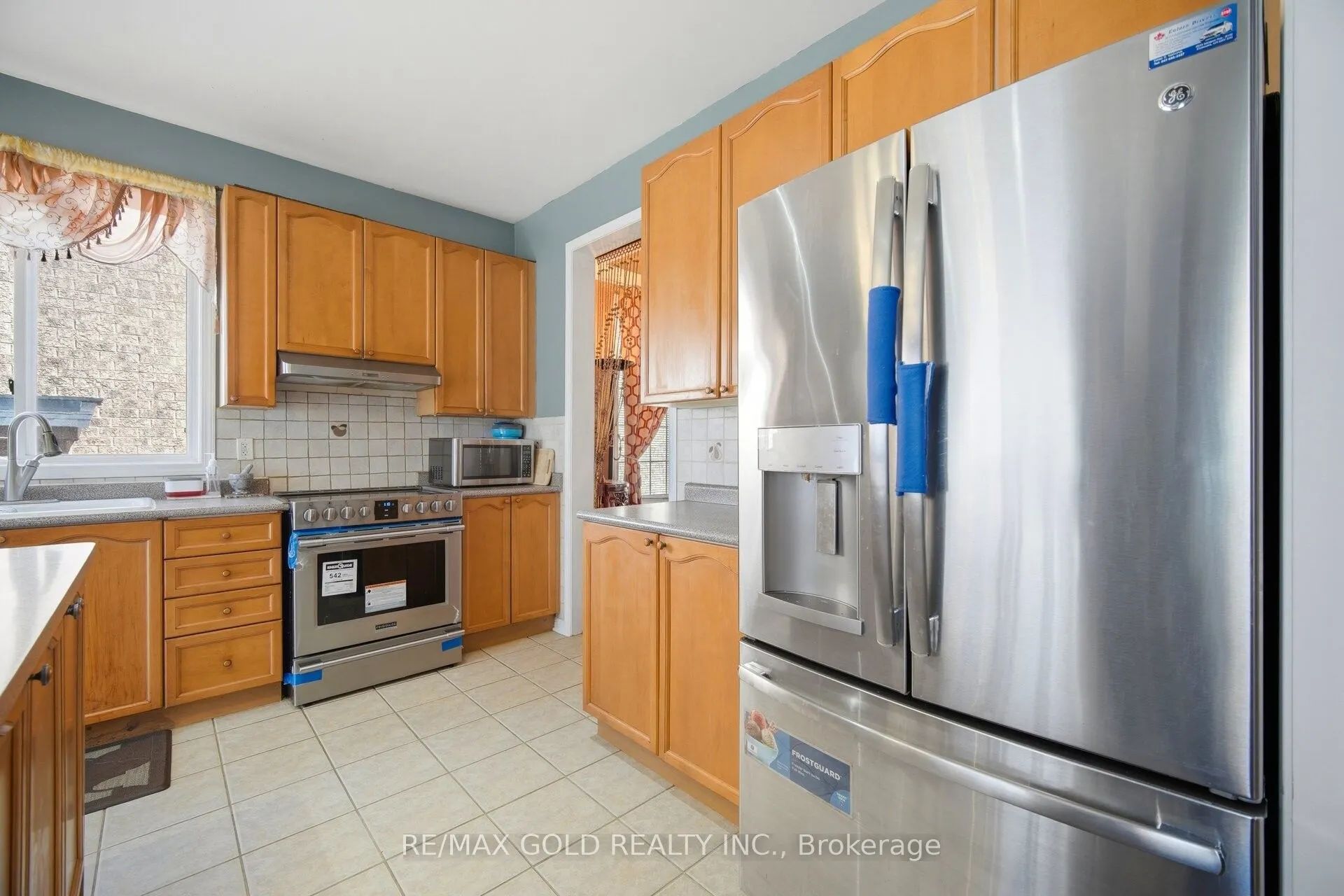 28 Latania Boulevard