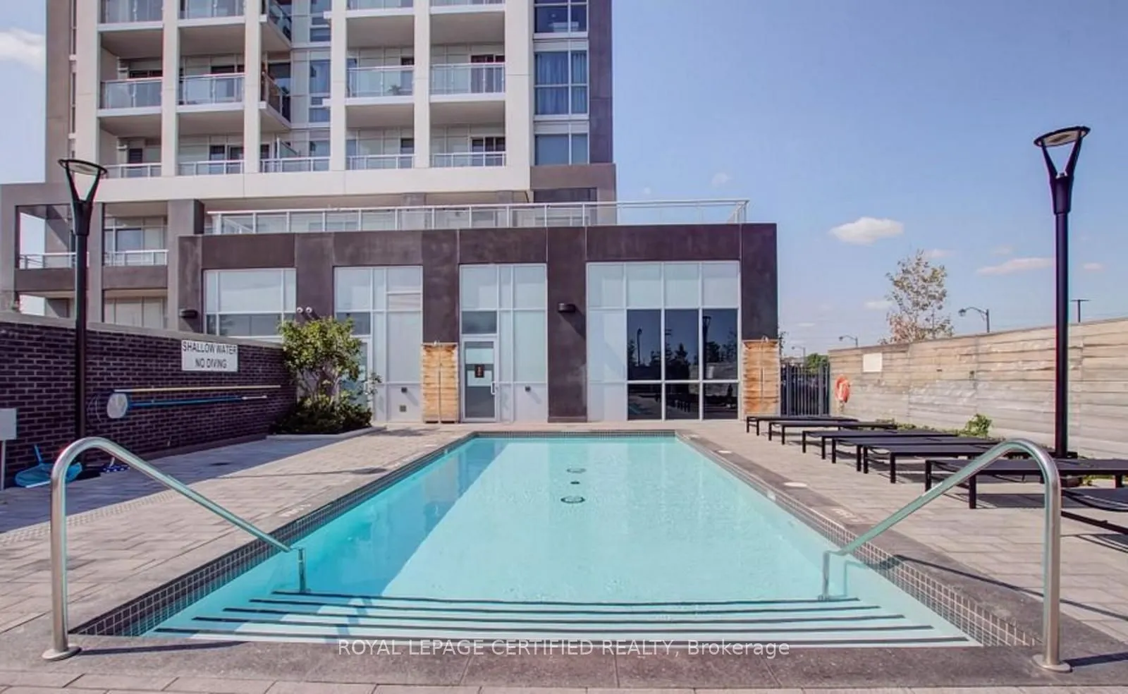 1050 Main Street E #114