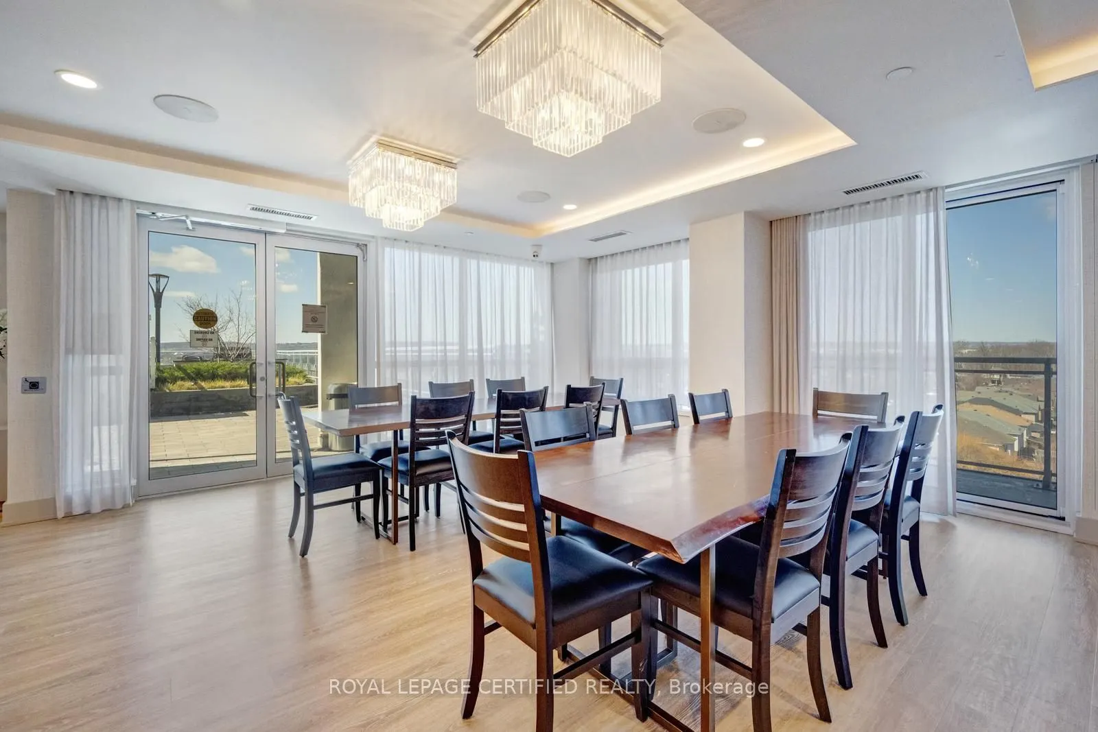 1050 Main Street E #114