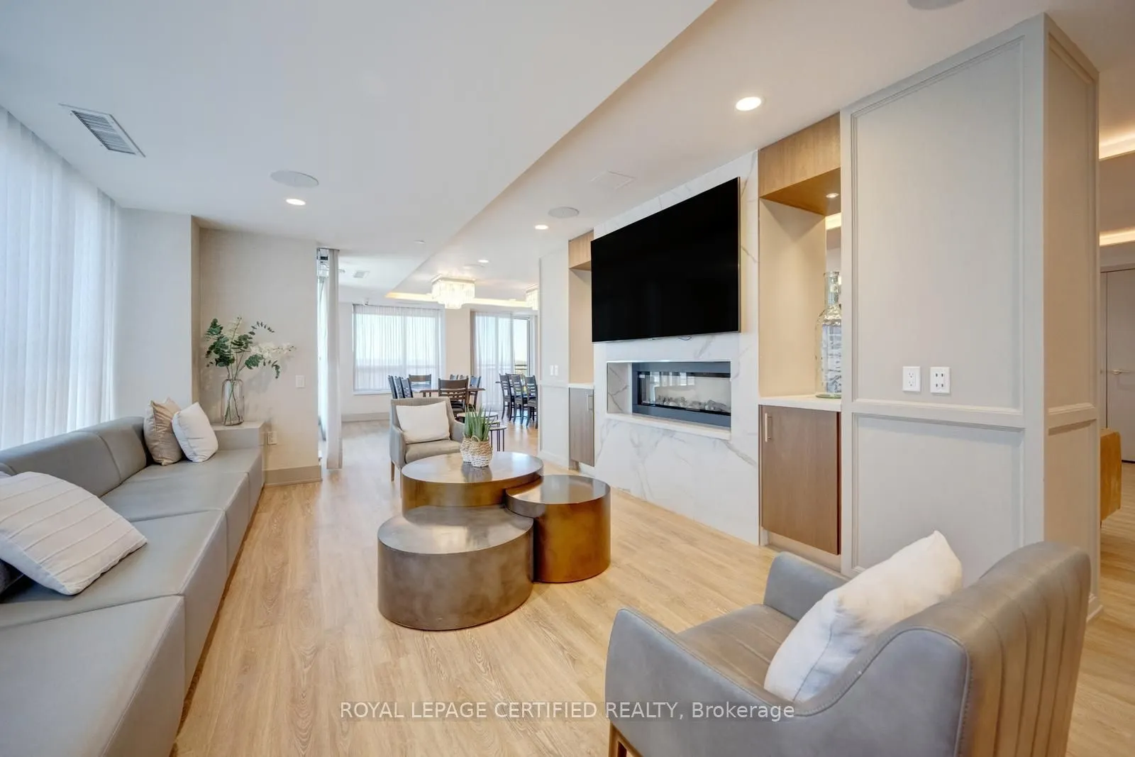 1050 Main Street E #114