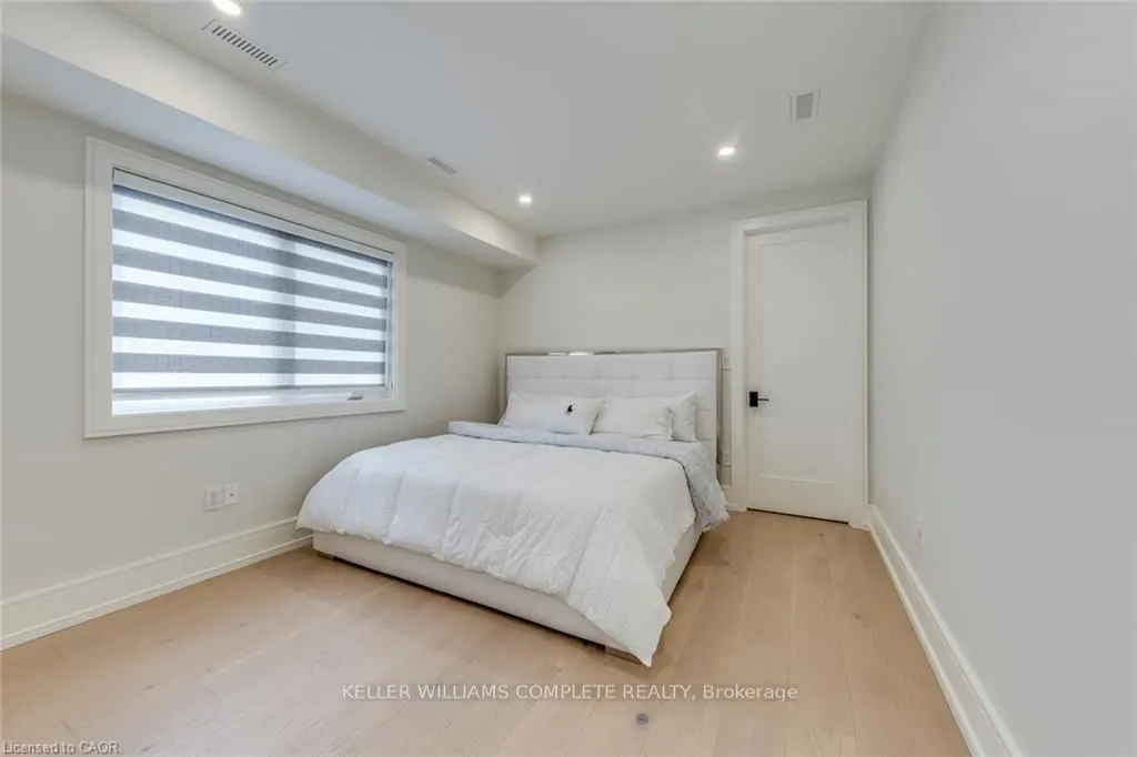 1362 KENMUIR Avenue