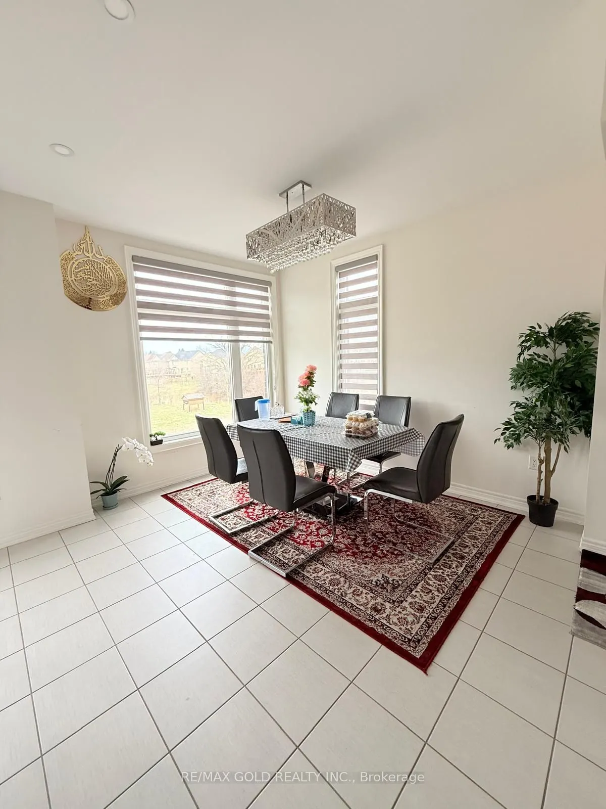 43 Queenpost Drive