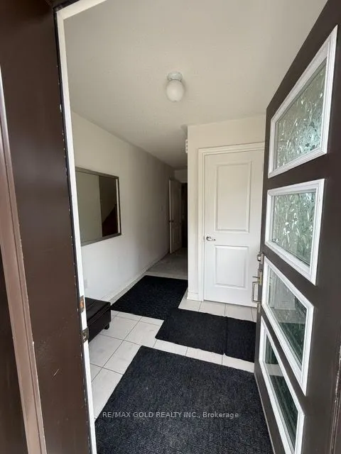 43 Queenpost Drive