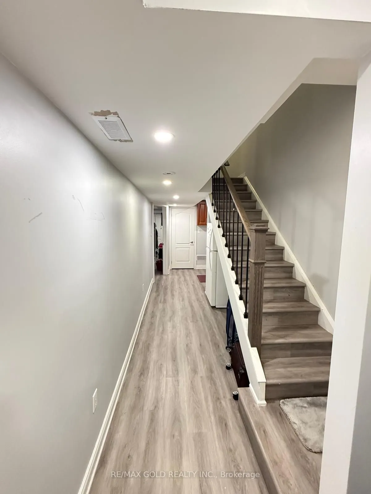 43 Queenpost Drive