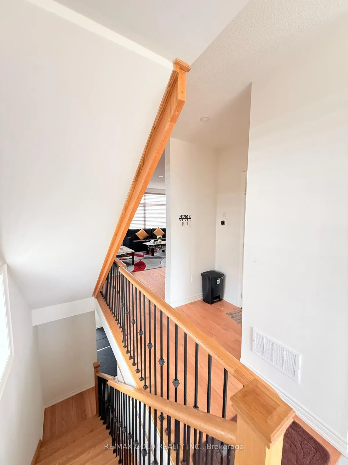 43 Queenpost Drive
