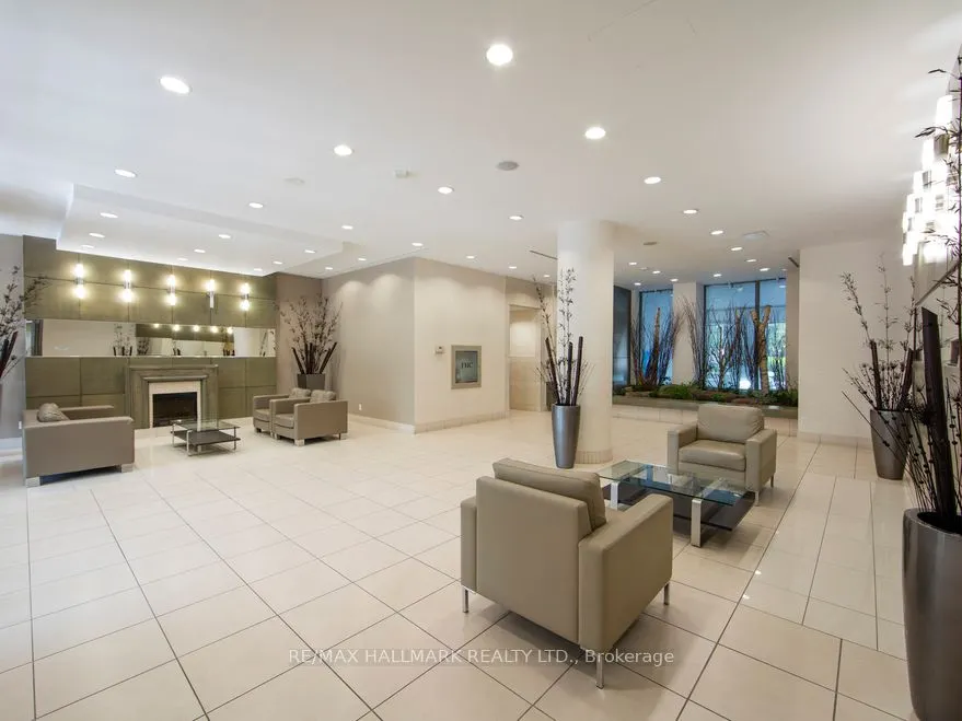 5191 Dundas Street W #1612
