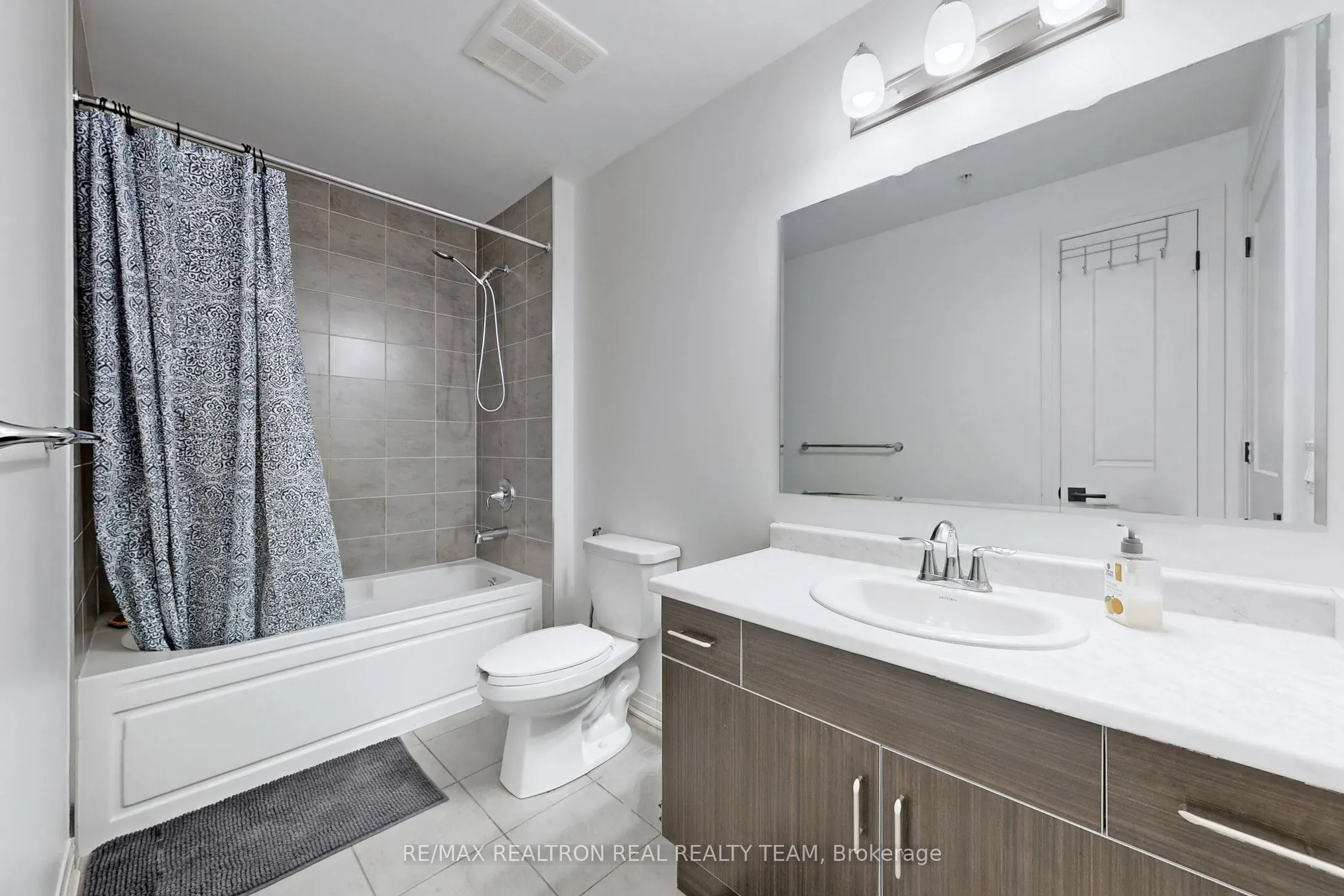 102 Grovewood Common #334