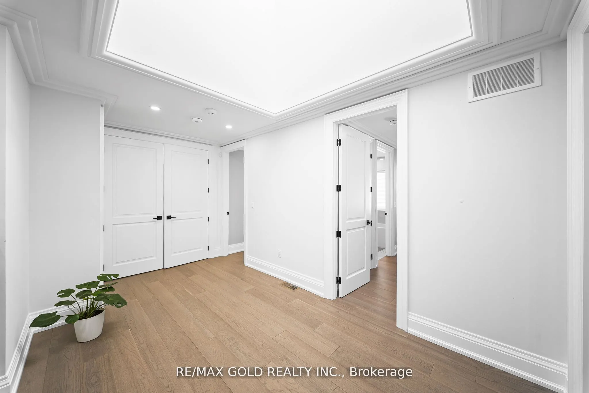 99 Twenty Seventh Street