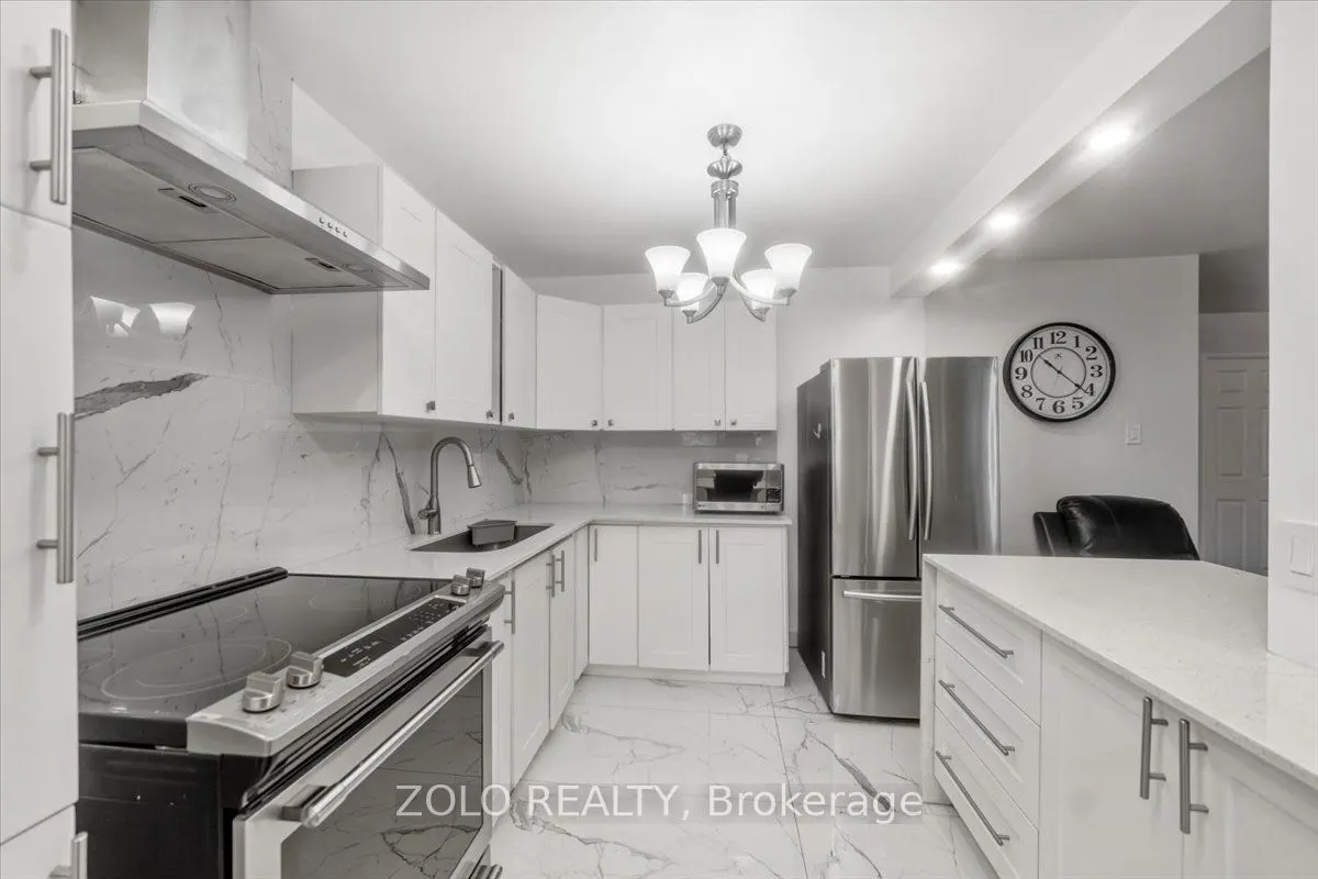 2345 Confederation Parkway #203