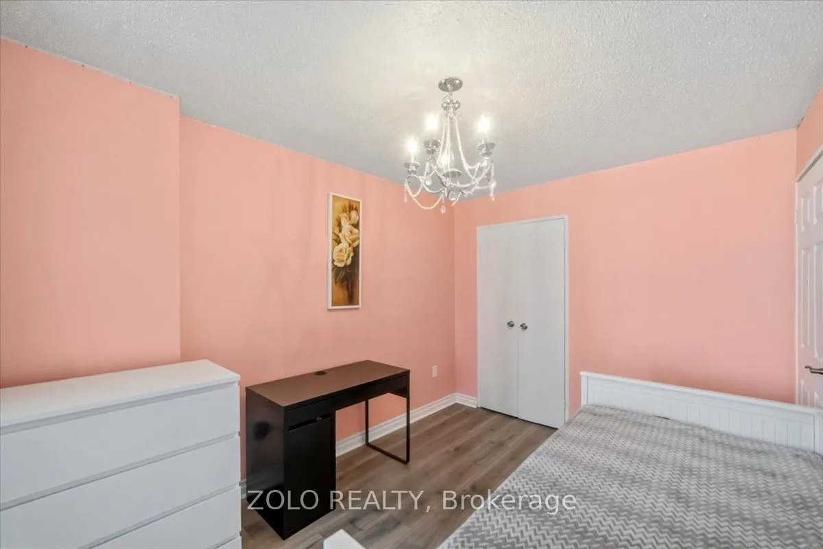 2345 Confederation Parkway #203