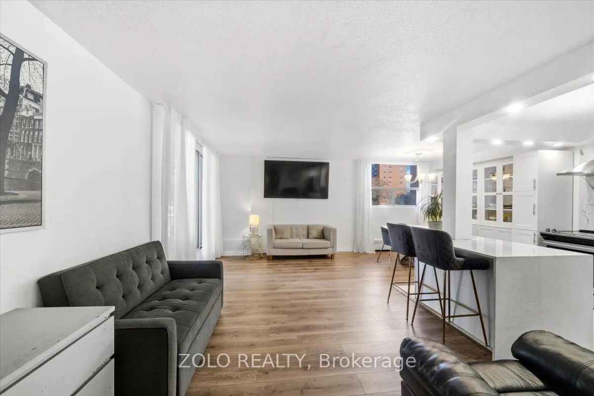 2345 Confederation Parkway #203