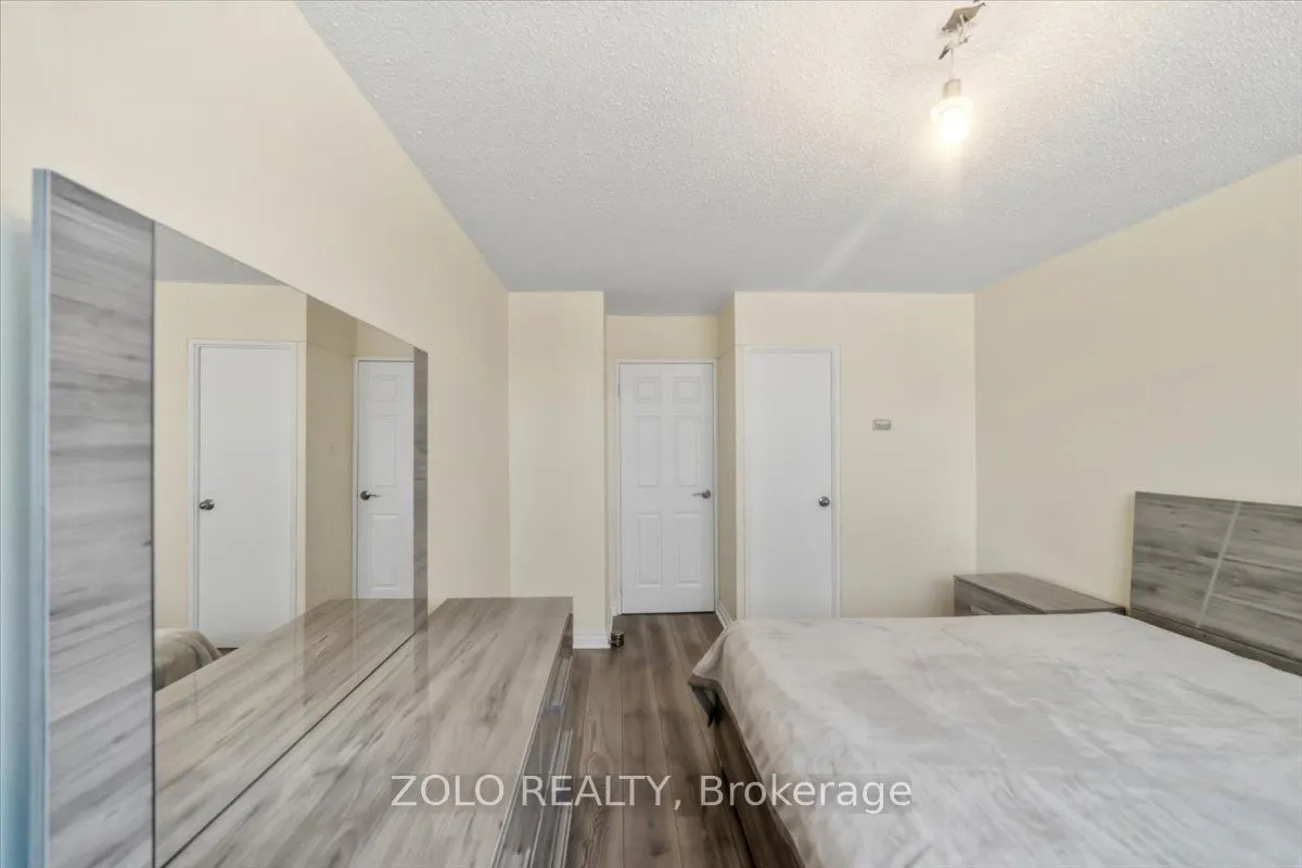 2345 Confederation Parkway #203