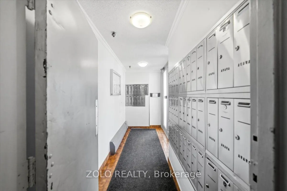 2345 Confederation Parkway #203
