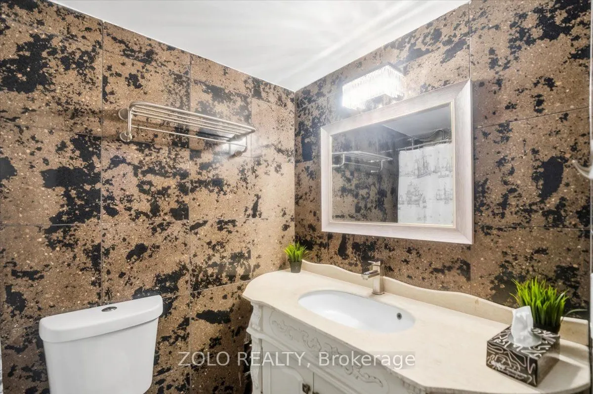 2345 Confederation Parkway #203