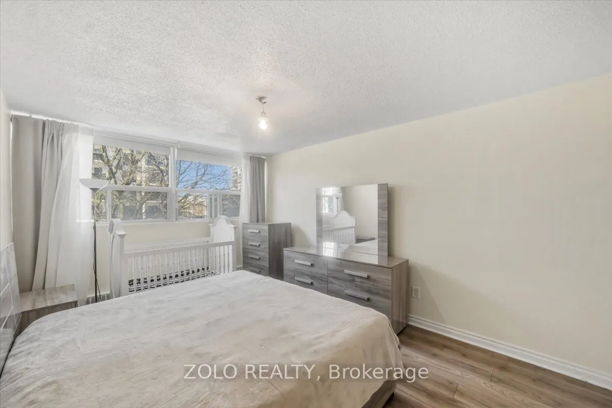 2345 Confederation Parkway #203