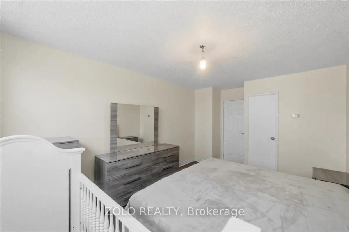2345 Confederation Parkway #203