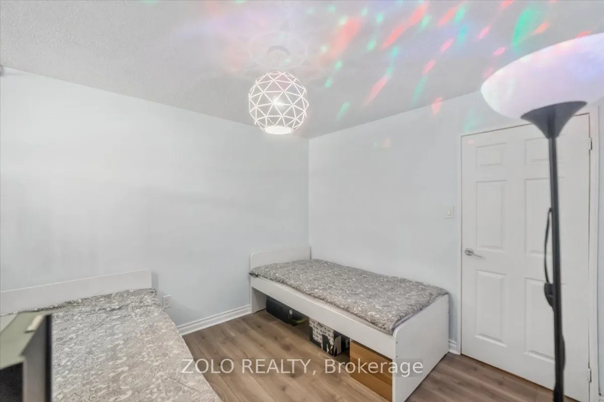 2345 Confederation Parkway #203