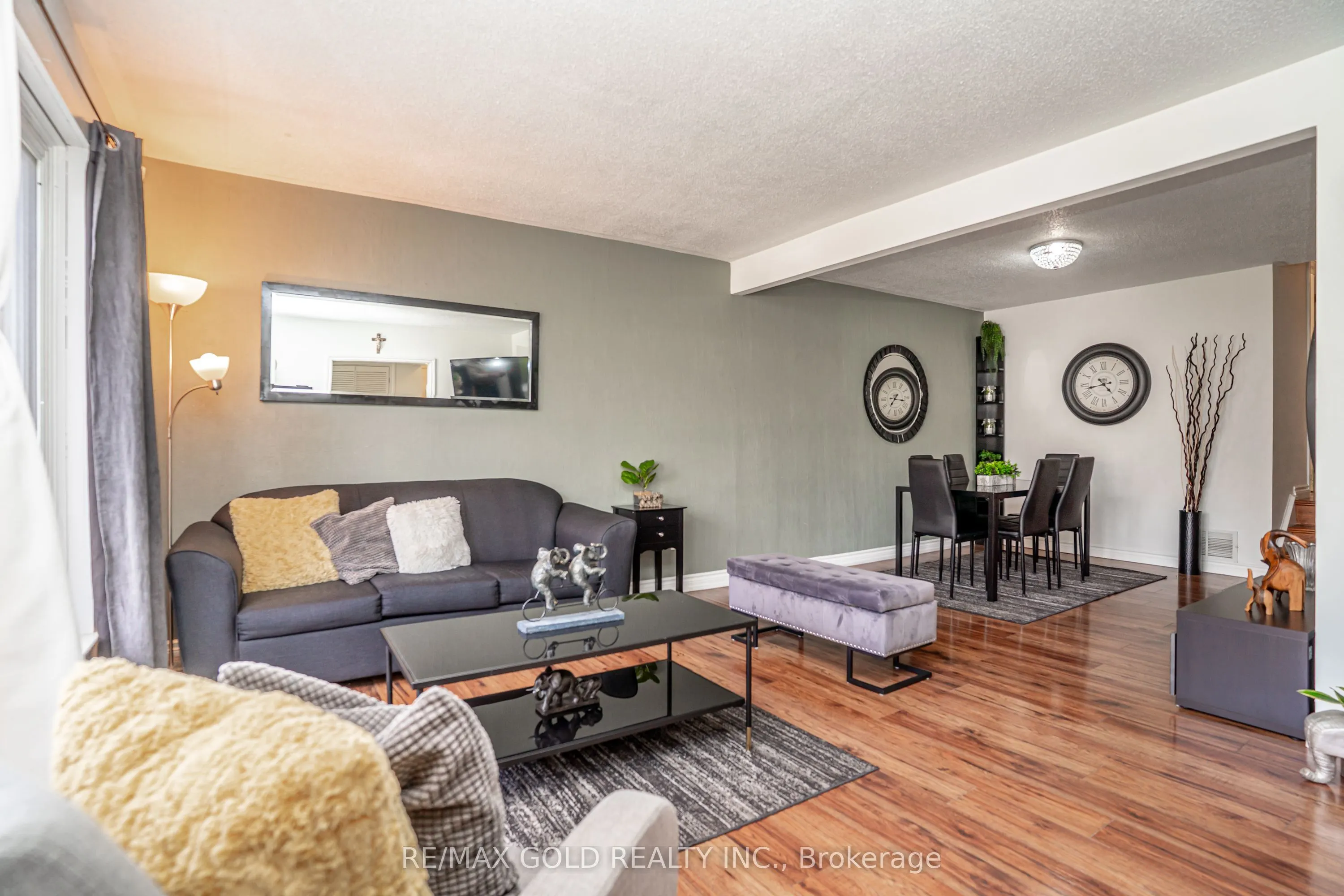 53 Davenport Crescent