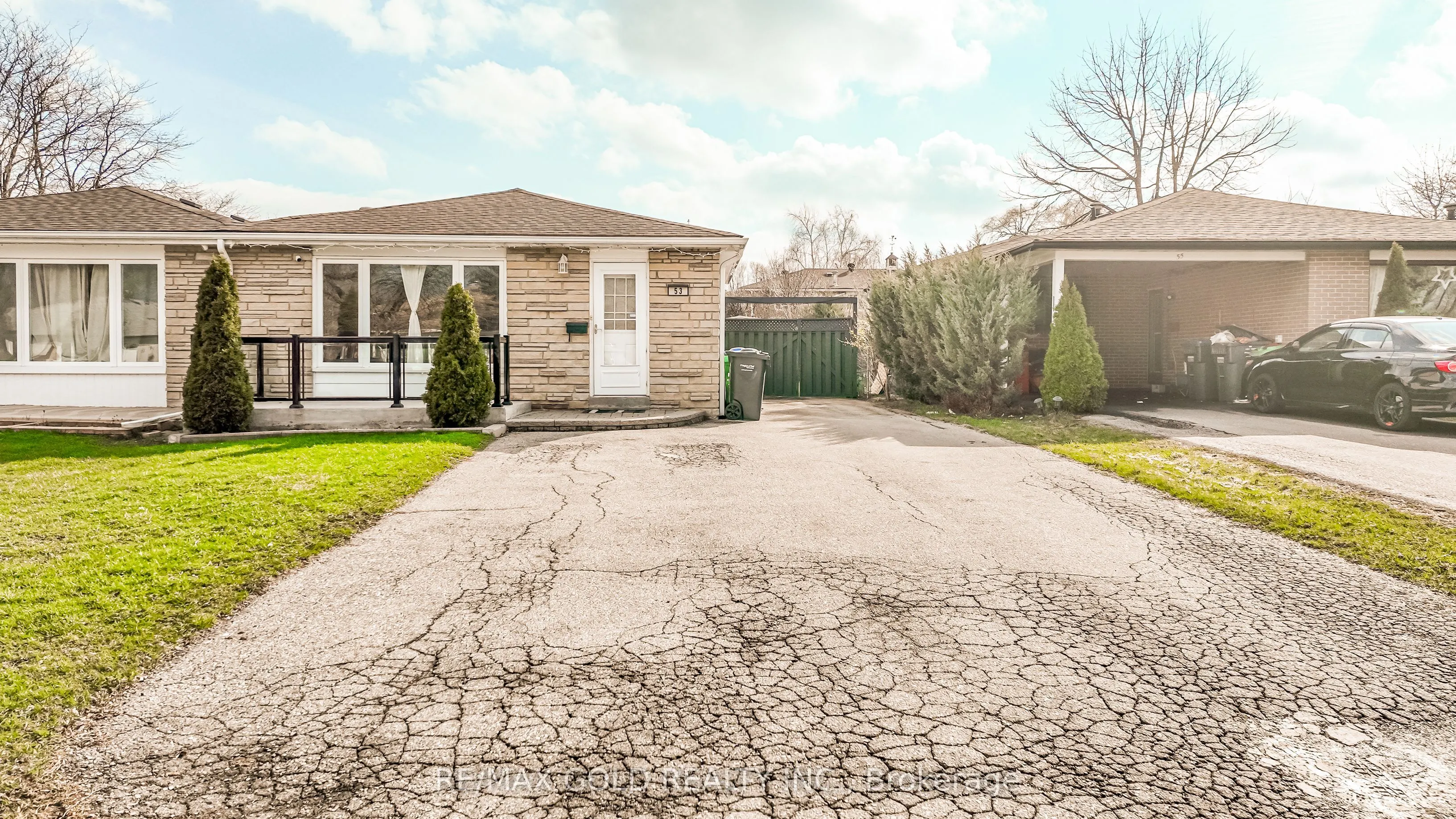 53 Davenport Crescent