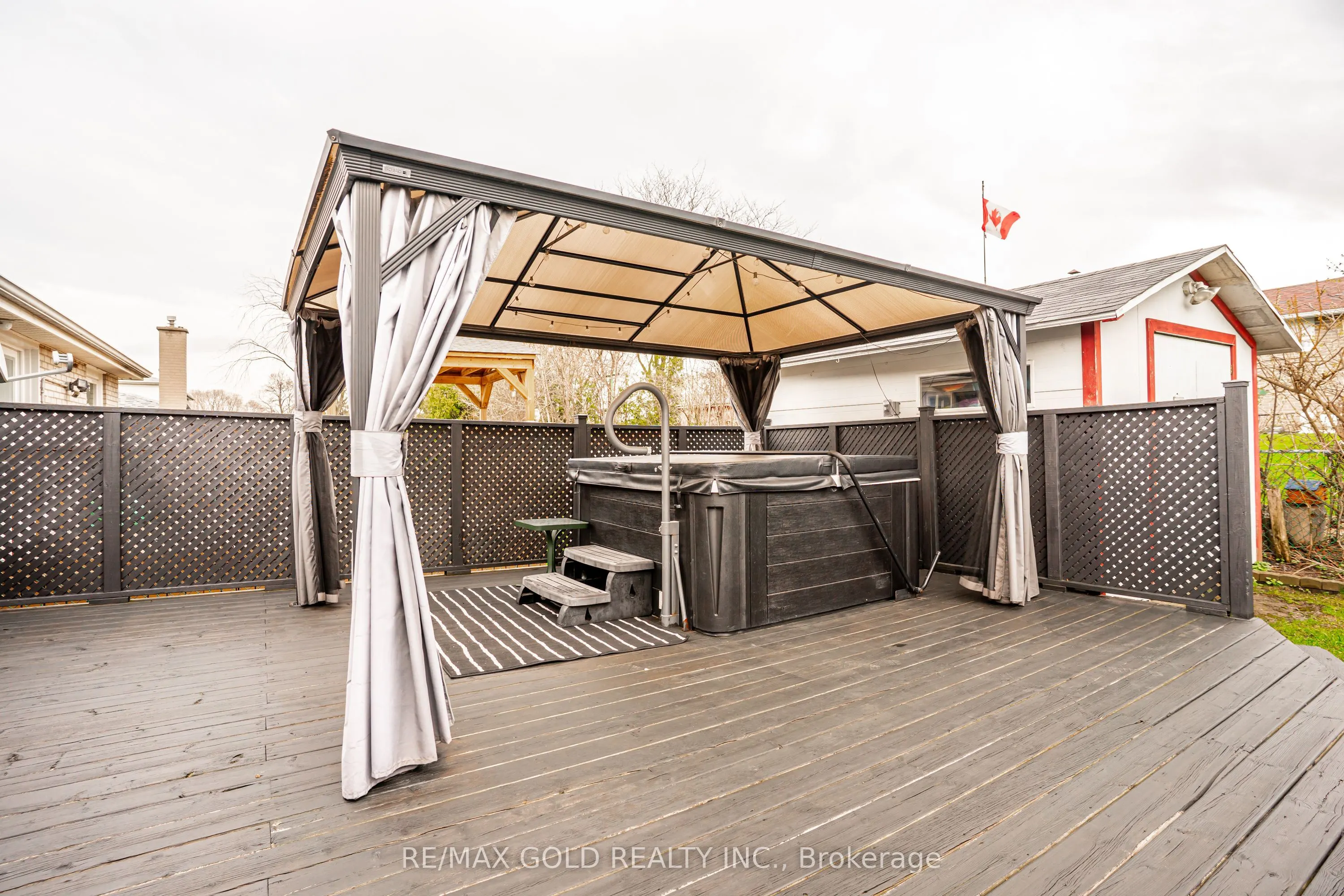 53 Davenport Crescent