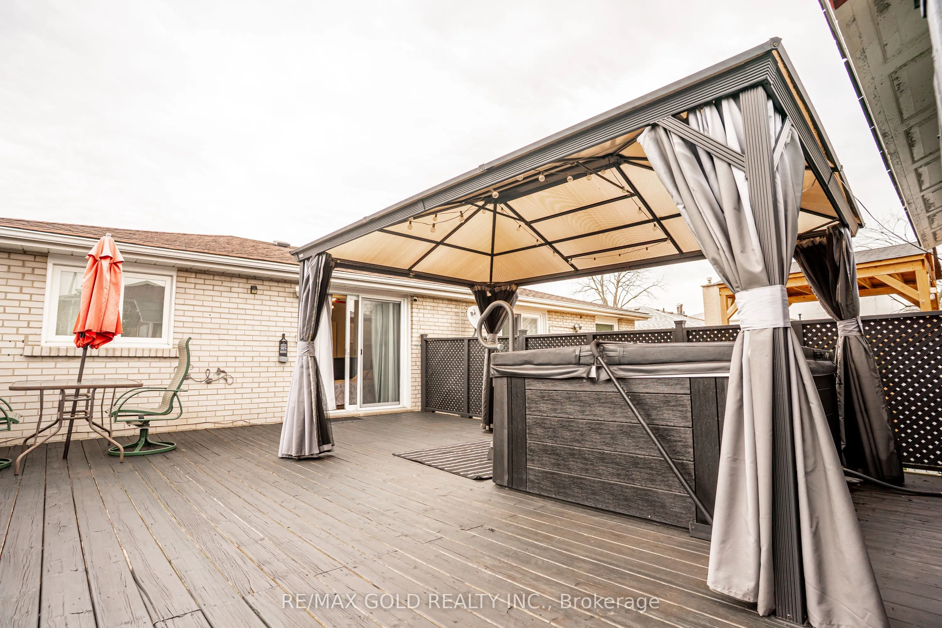 53 Davenport Crescent
