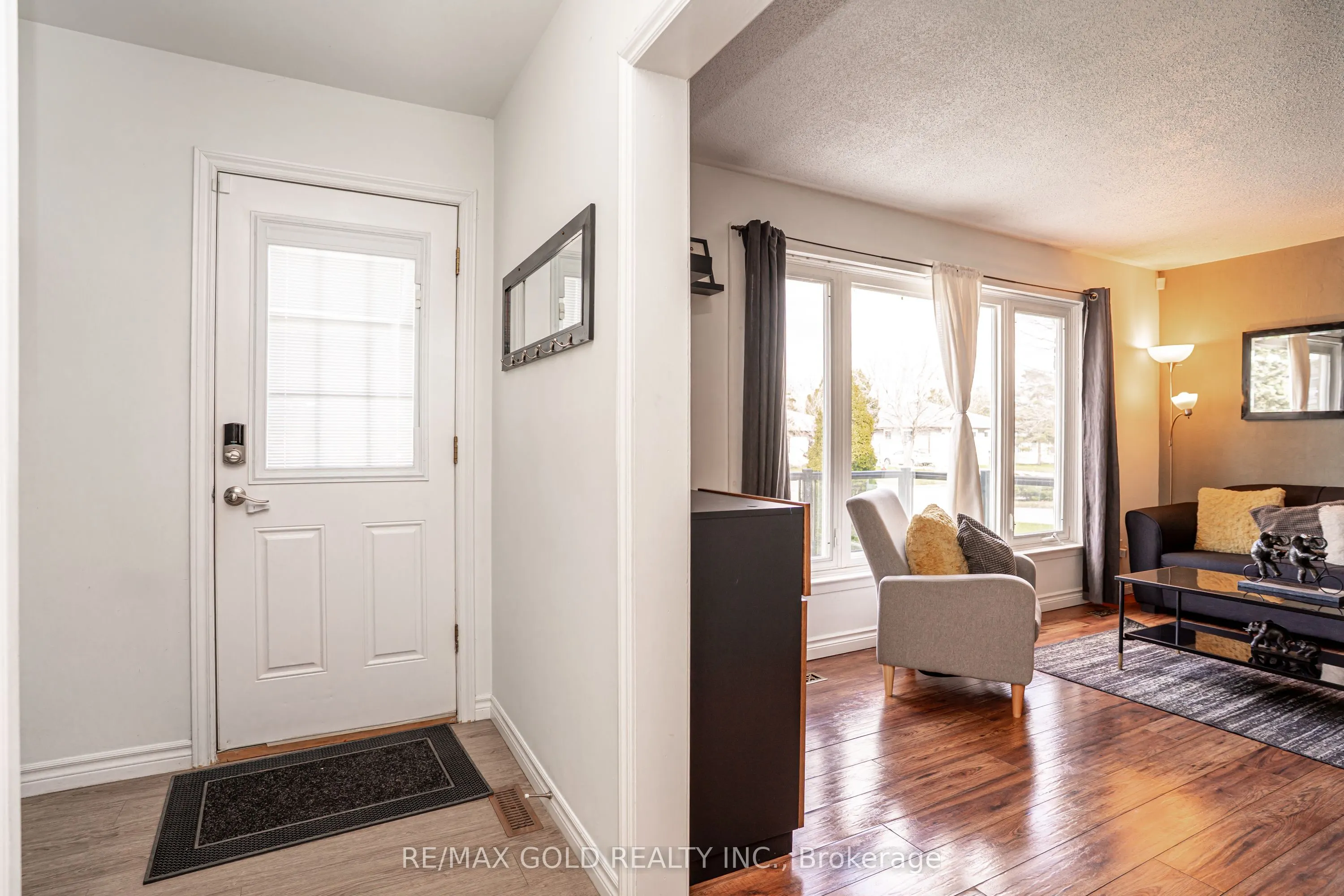 53 Davenport Crescent