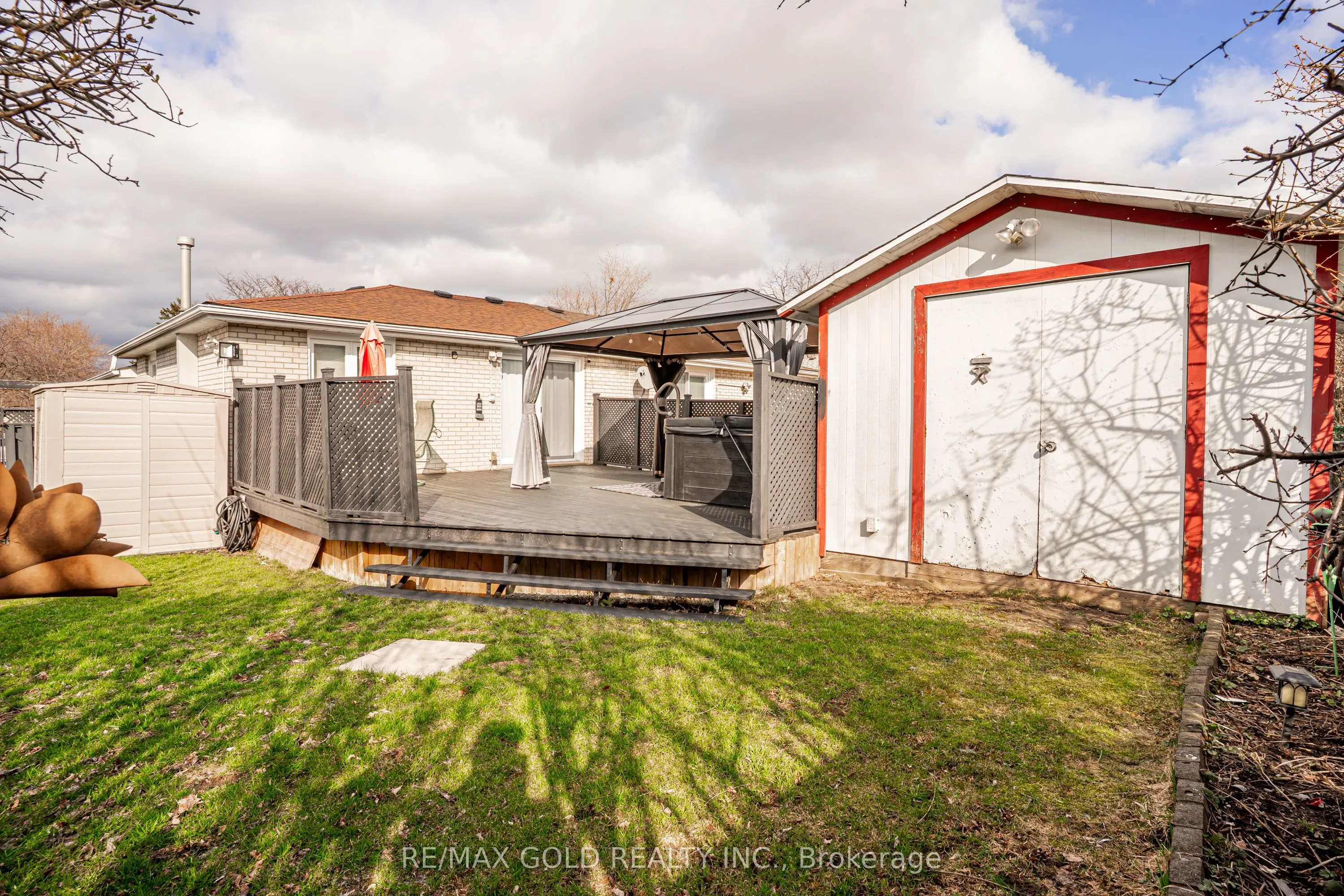 53 Davenport Crescent