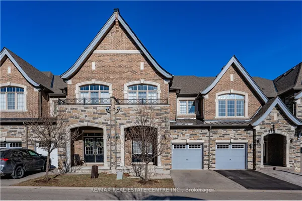 2453 Village Common