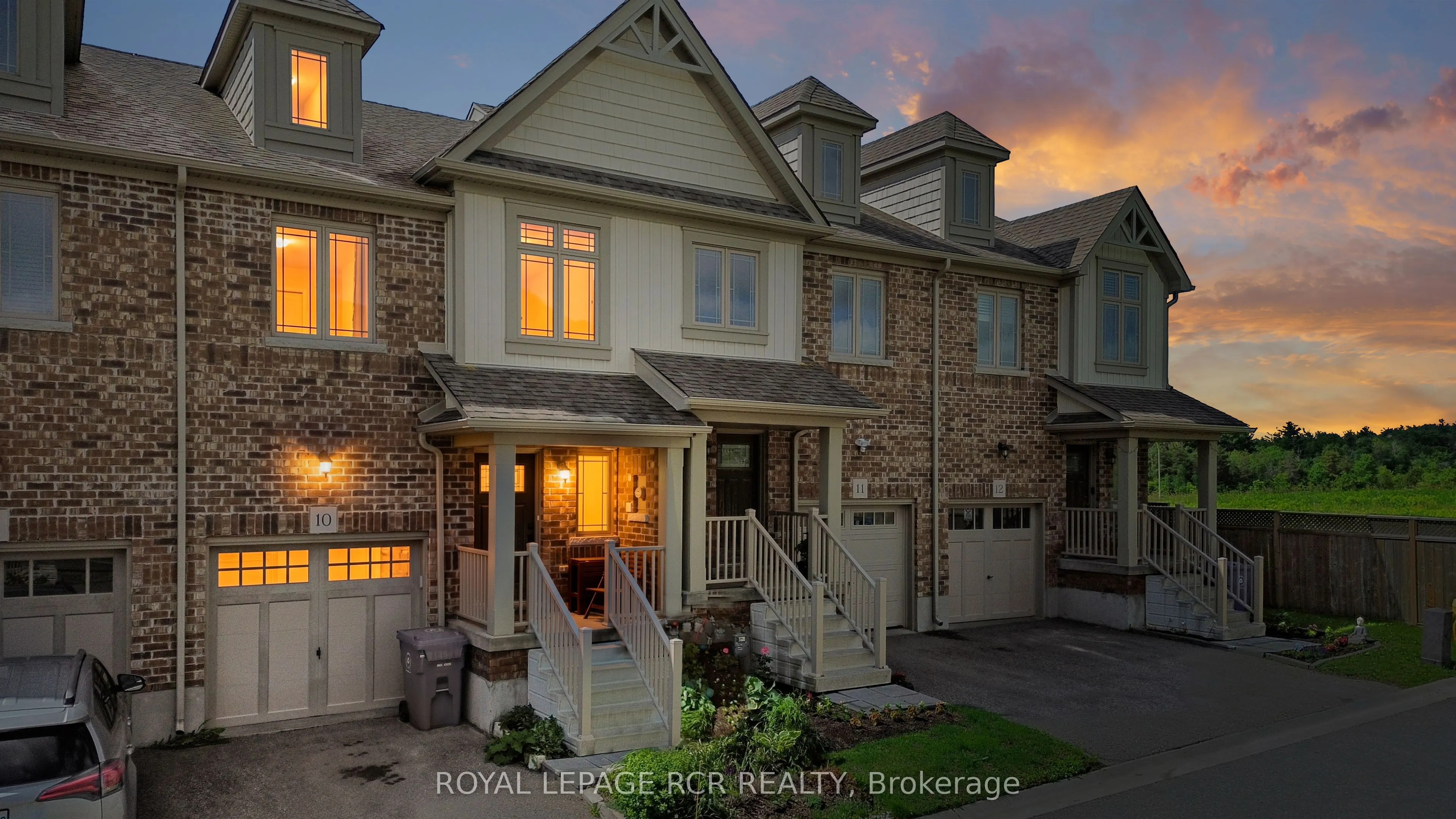 124 Parkinson Crescent #10