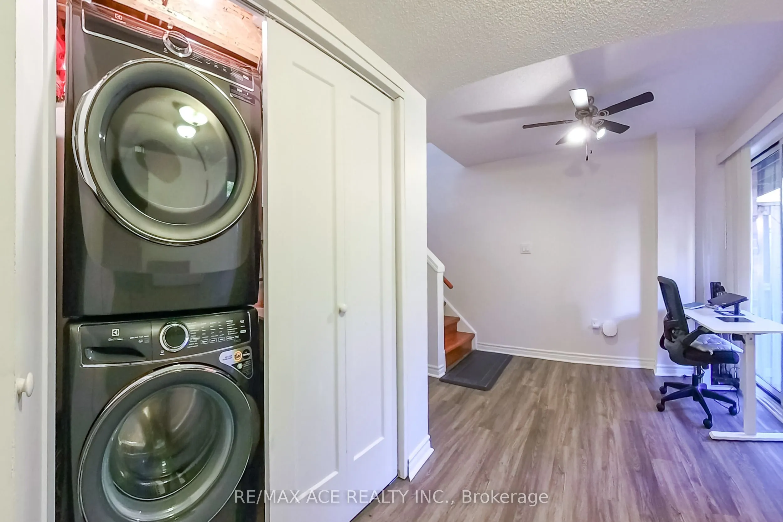 1525 South Parade Court #22