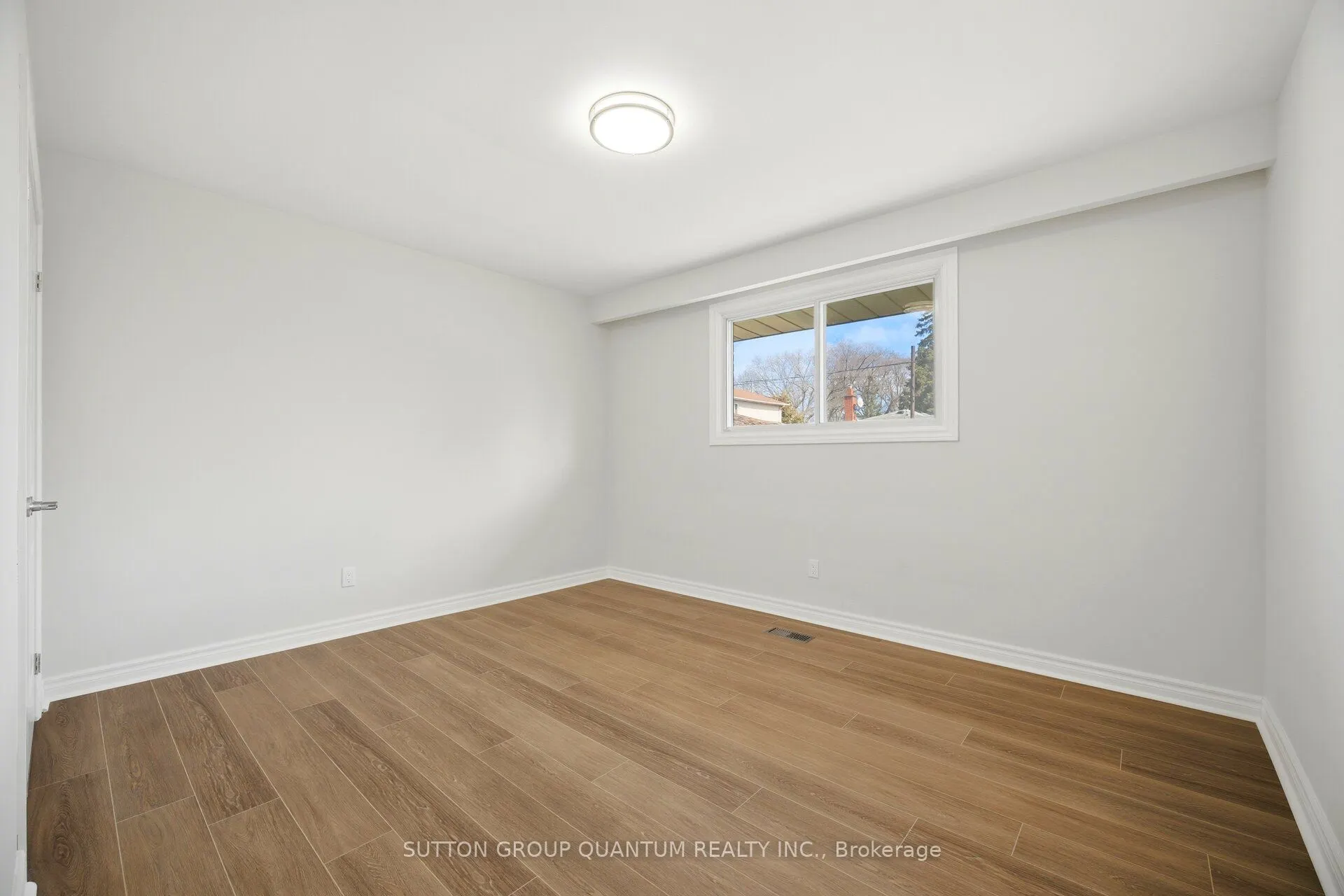 126 Angelene Street